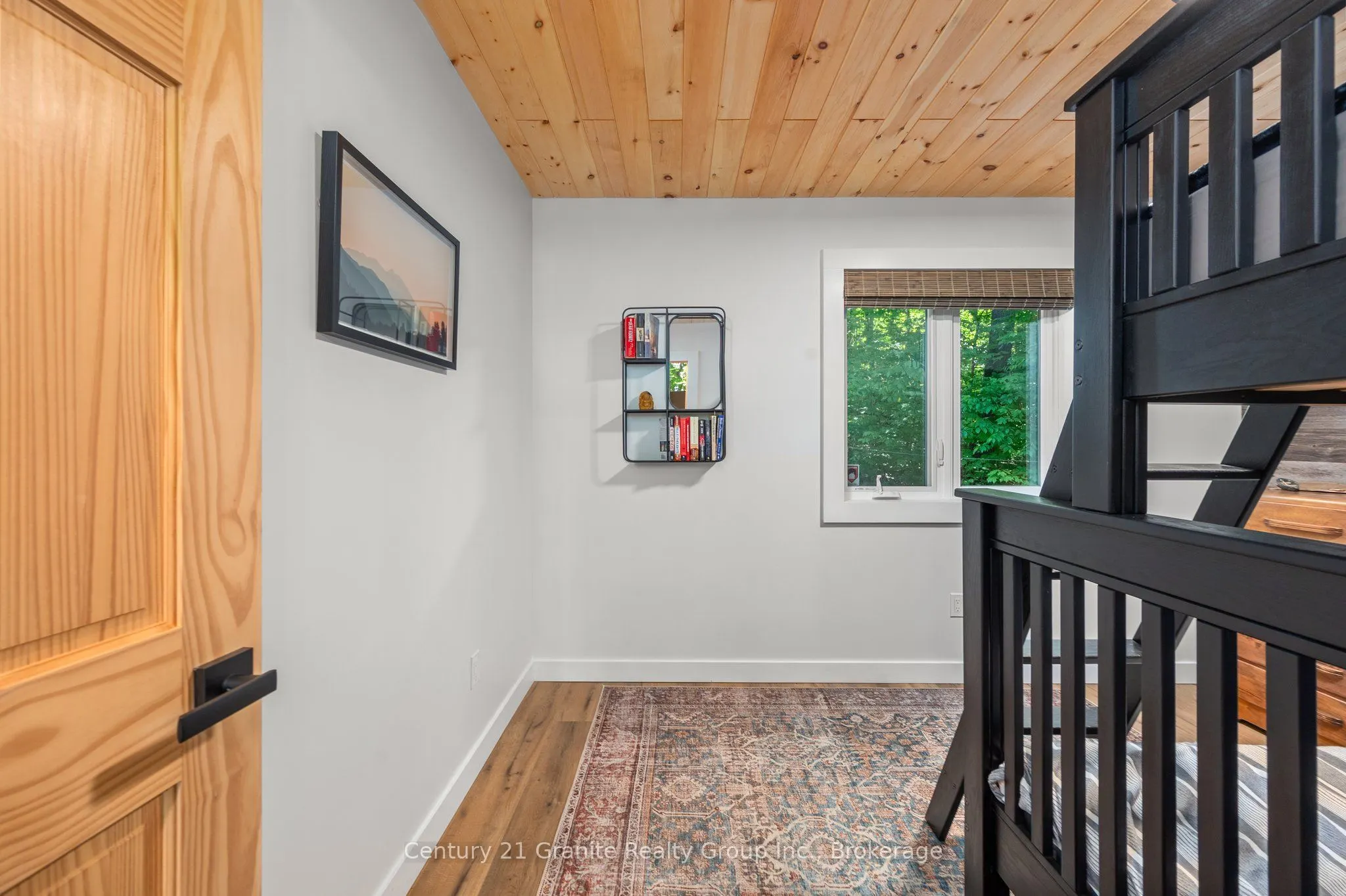 1577 RUGGED Lane