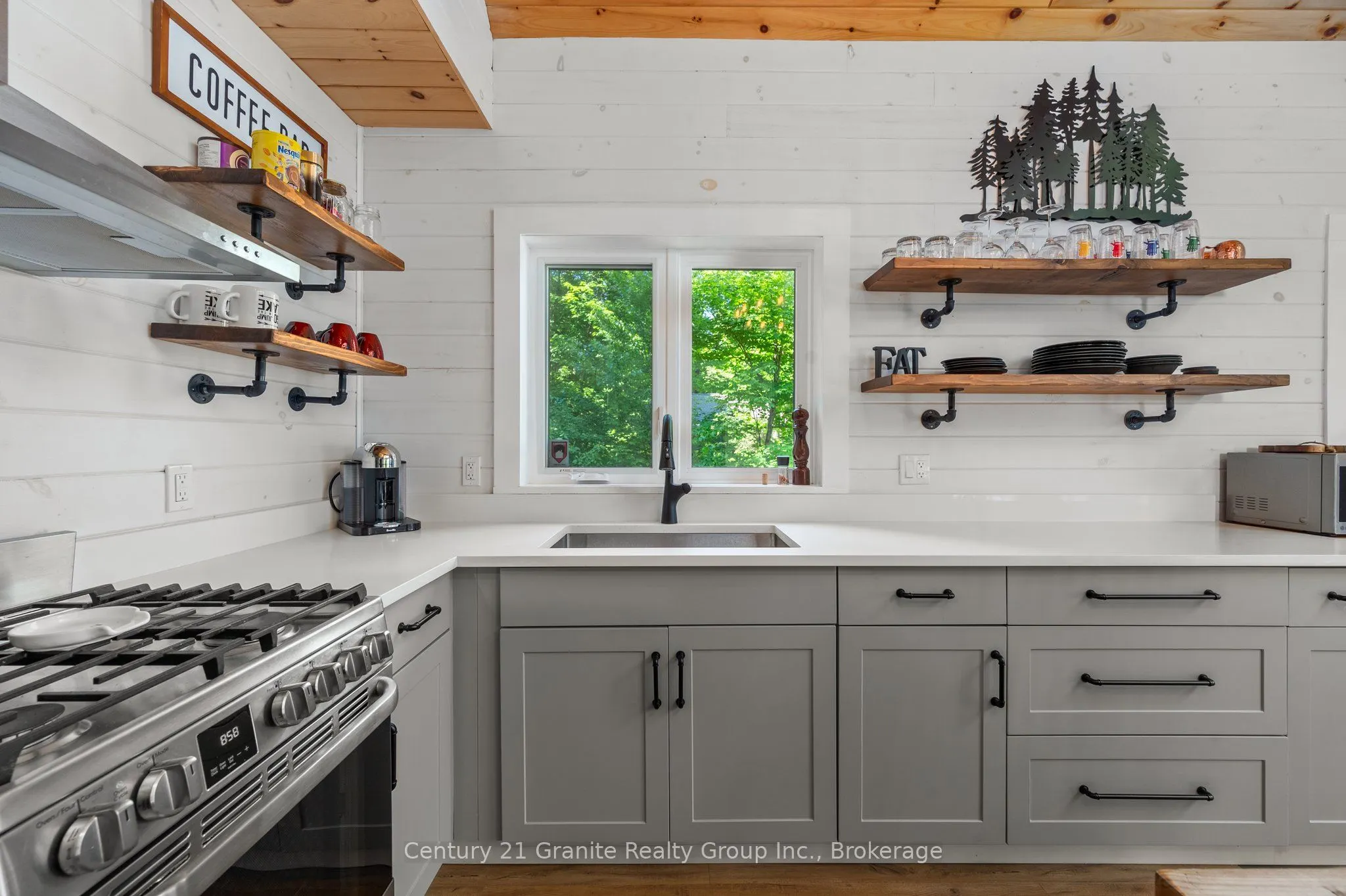 1577 RUGGED Lane