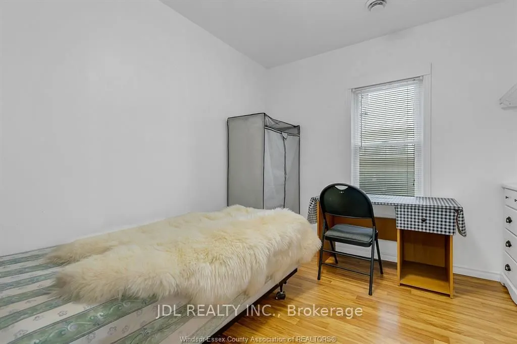 721-723 Campbell Avenue