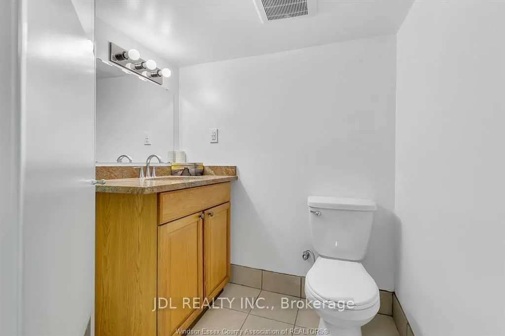 721-723 Campbell Avenue