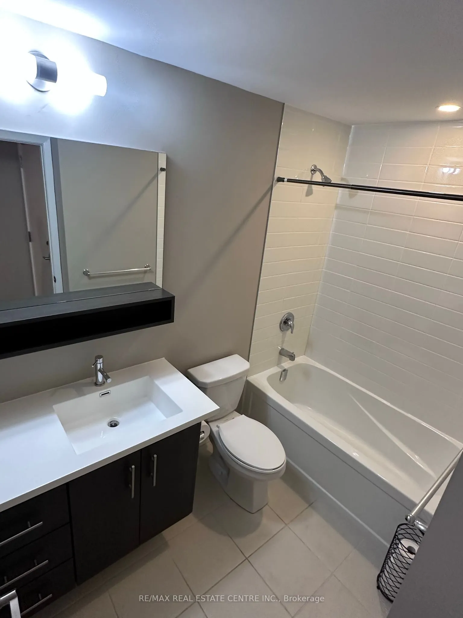 10 Esplanade Lane, #313