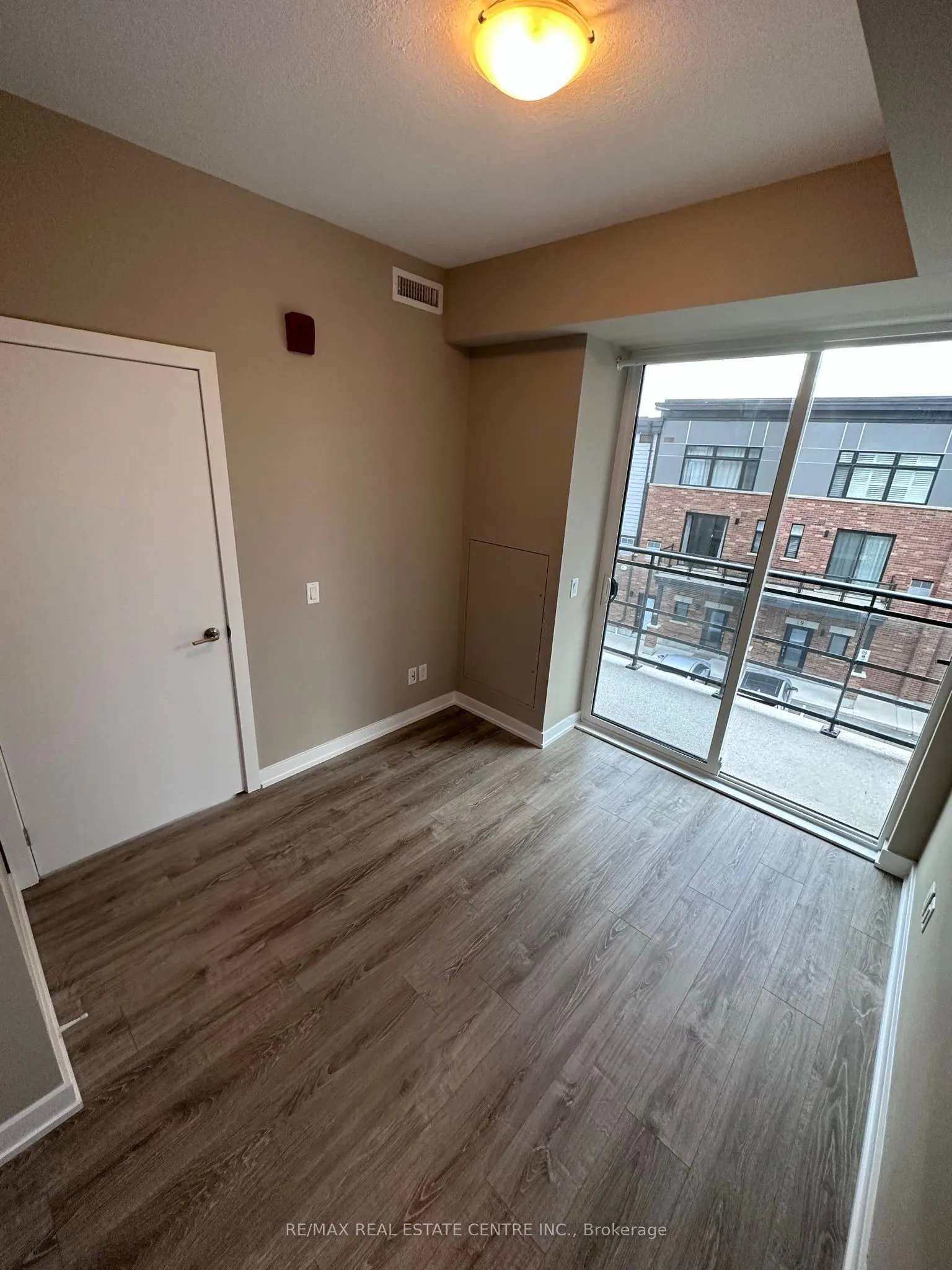 10 Esplanade Lane, #313