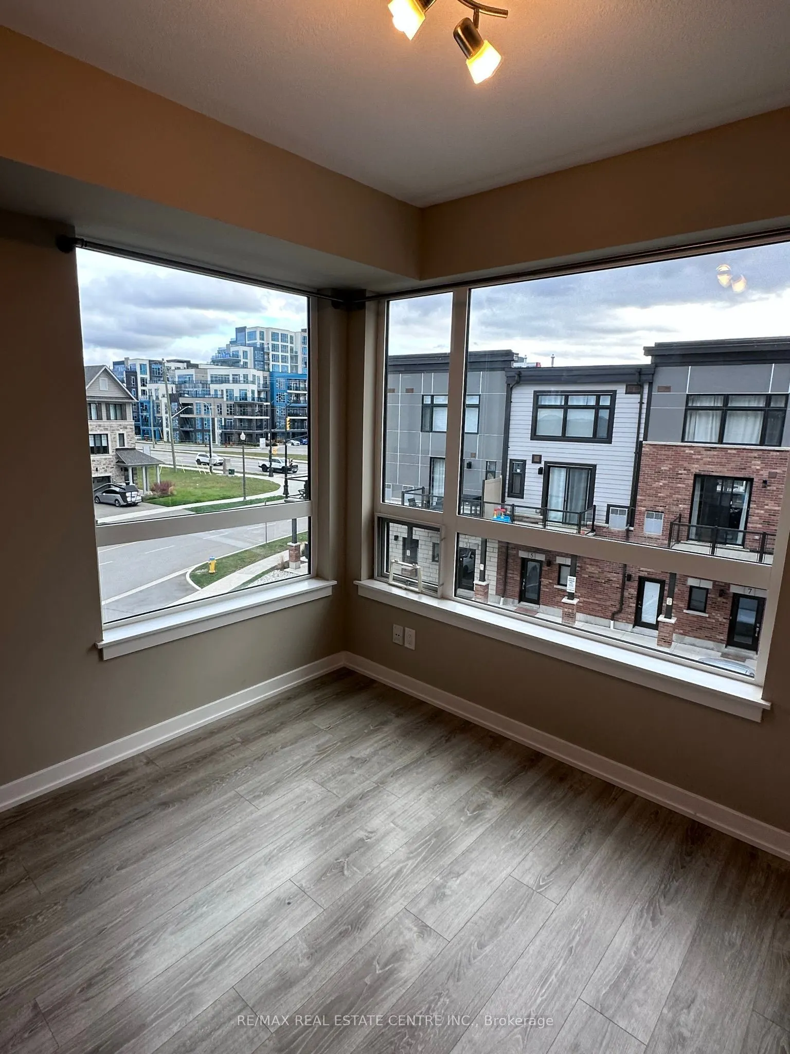 10 Esplanade Lane, #313