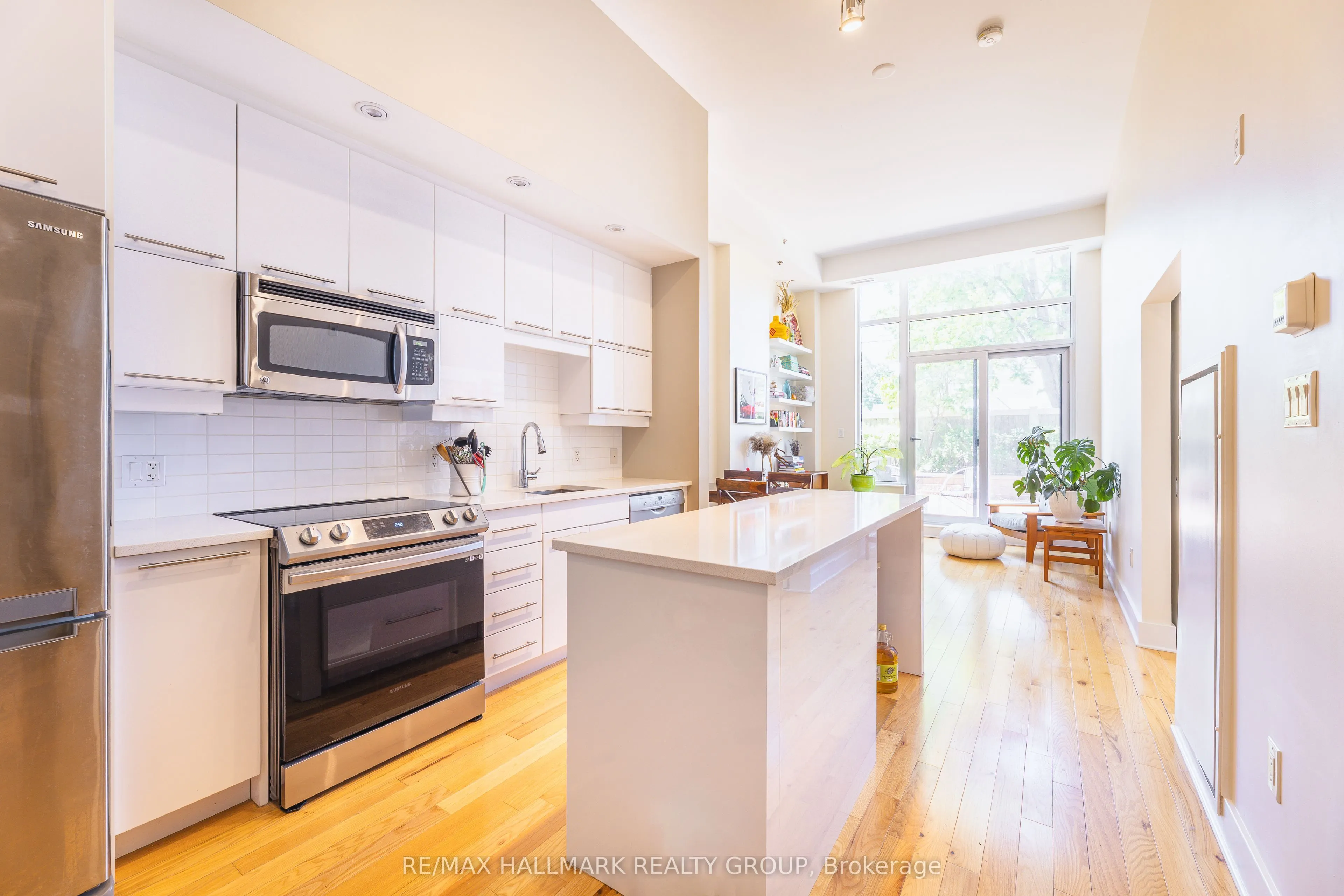 101 RICHMOND Road, #113