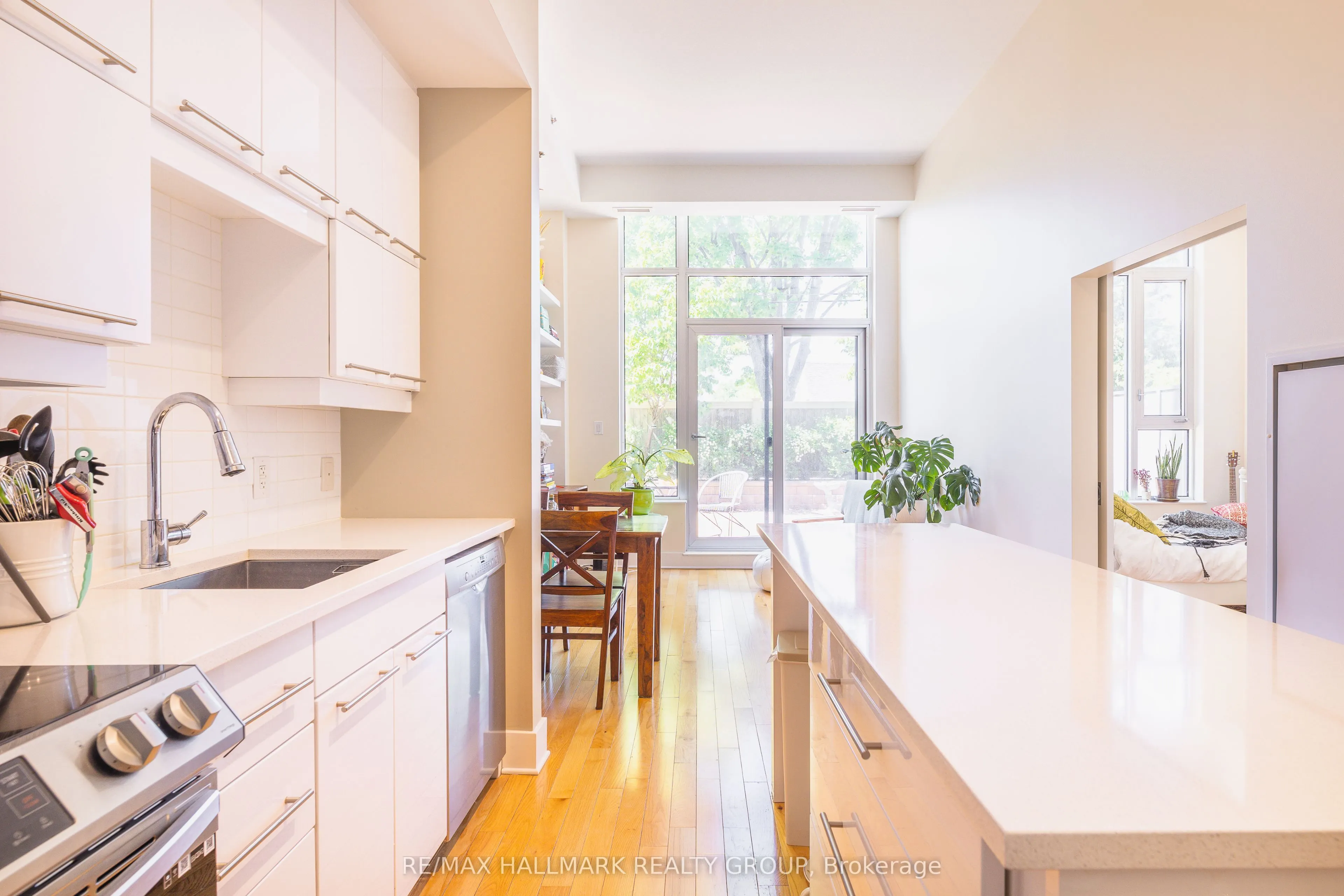 101 RICHMOND Road, #113