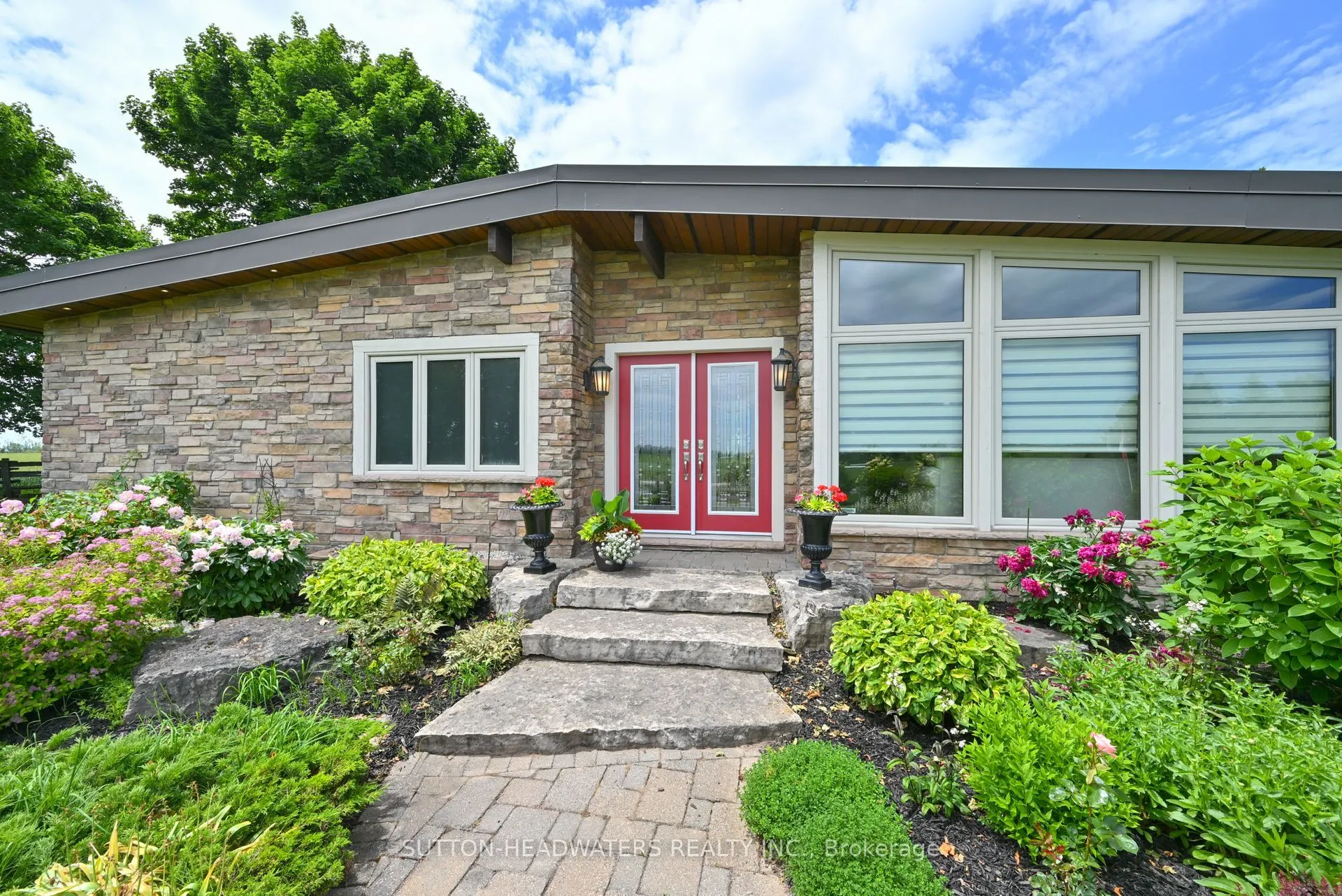064349 County Rd 3