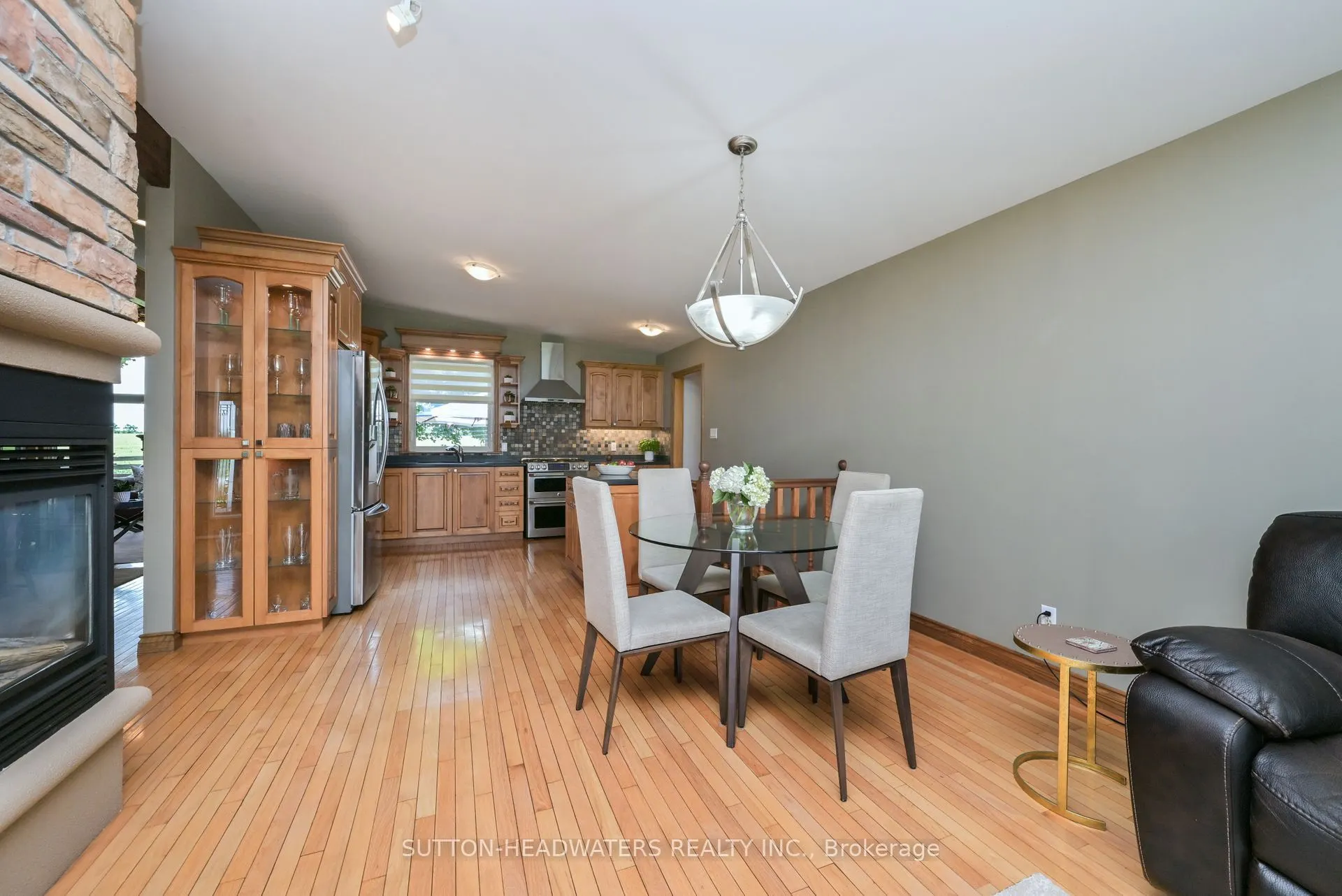 064349 County Rd 3
