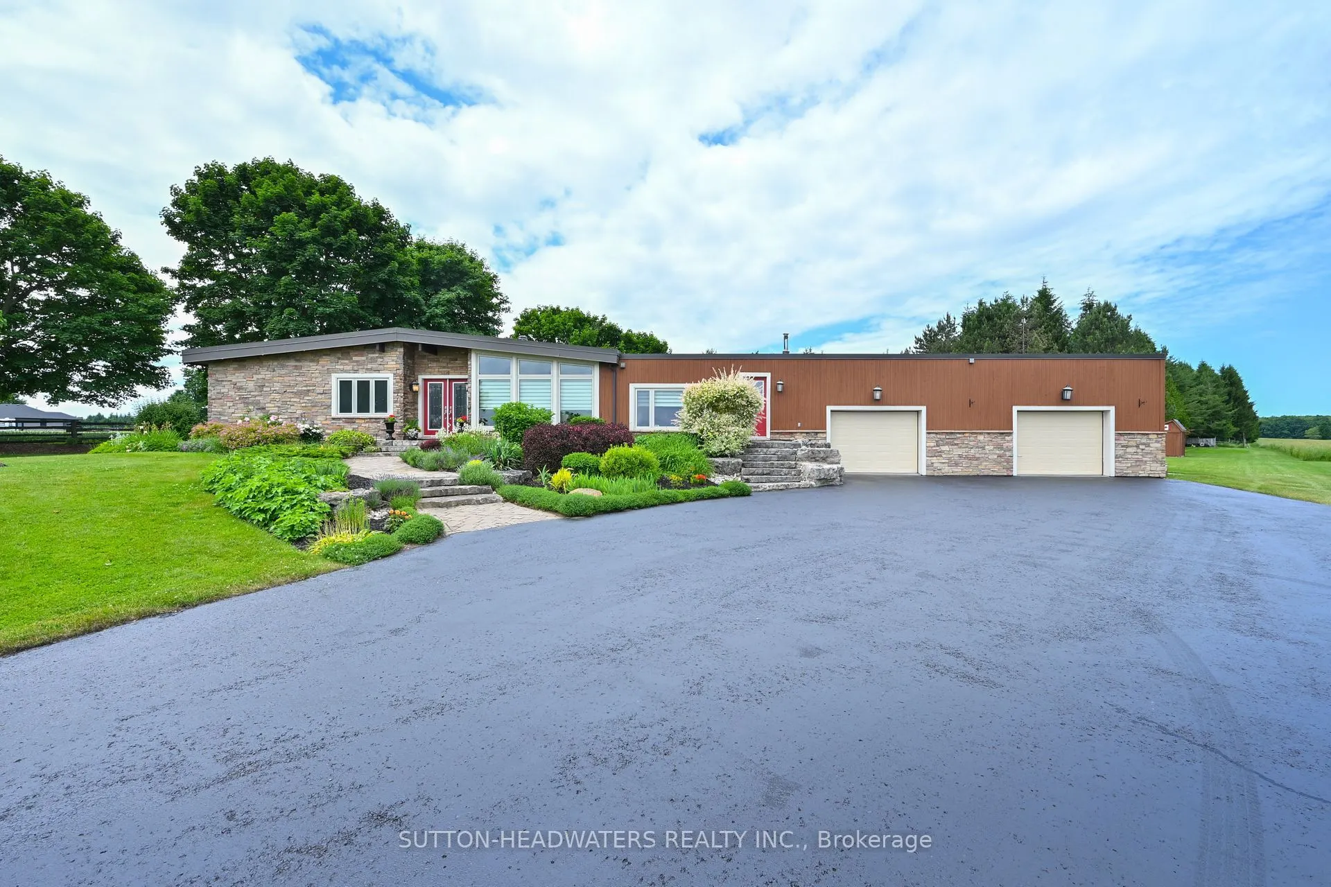 064349 County Rd 3