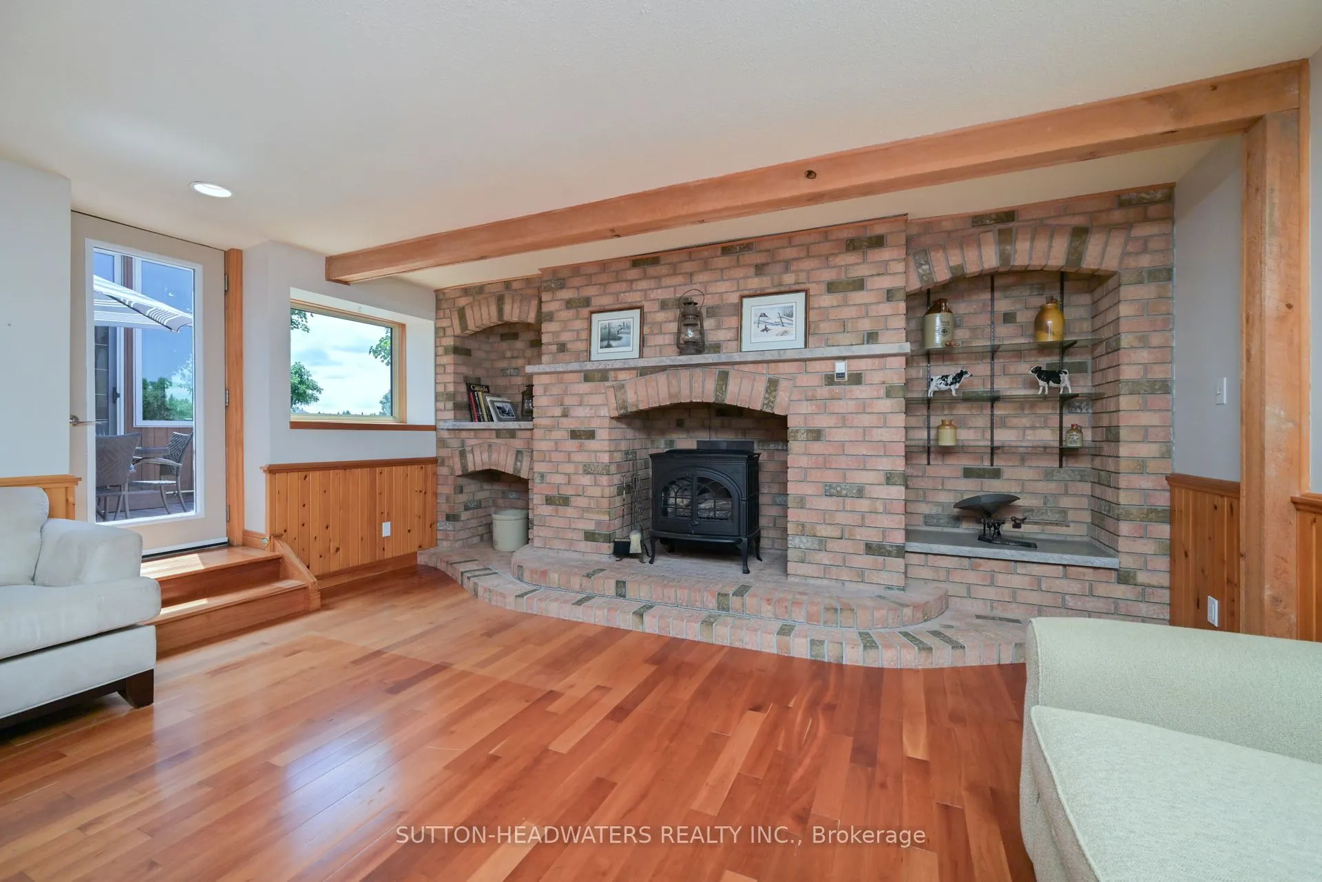 064349 County Rd 3