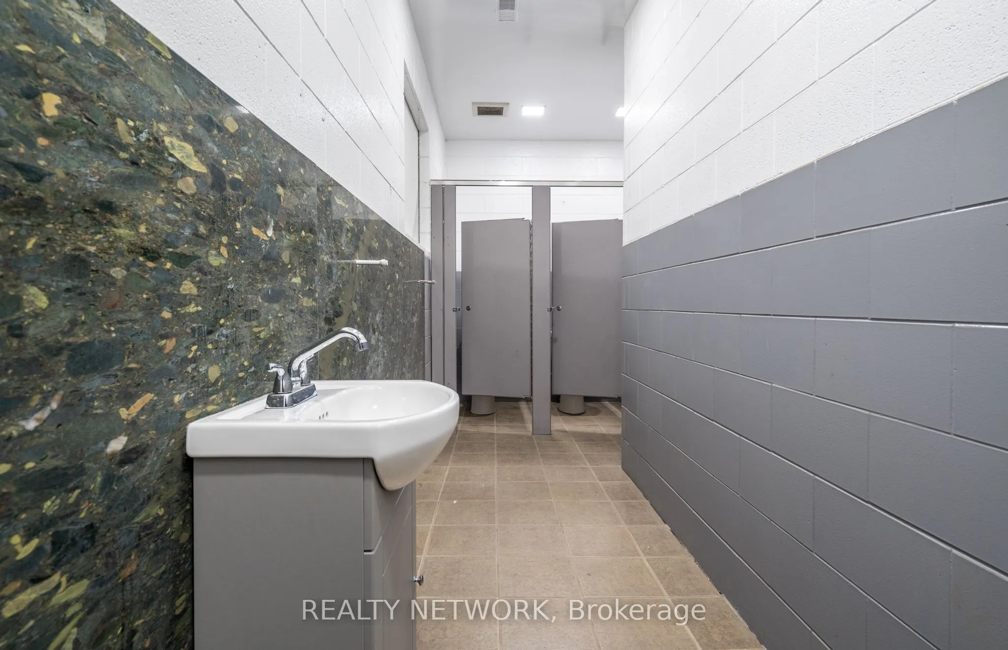 100 Burland Crescent, #1