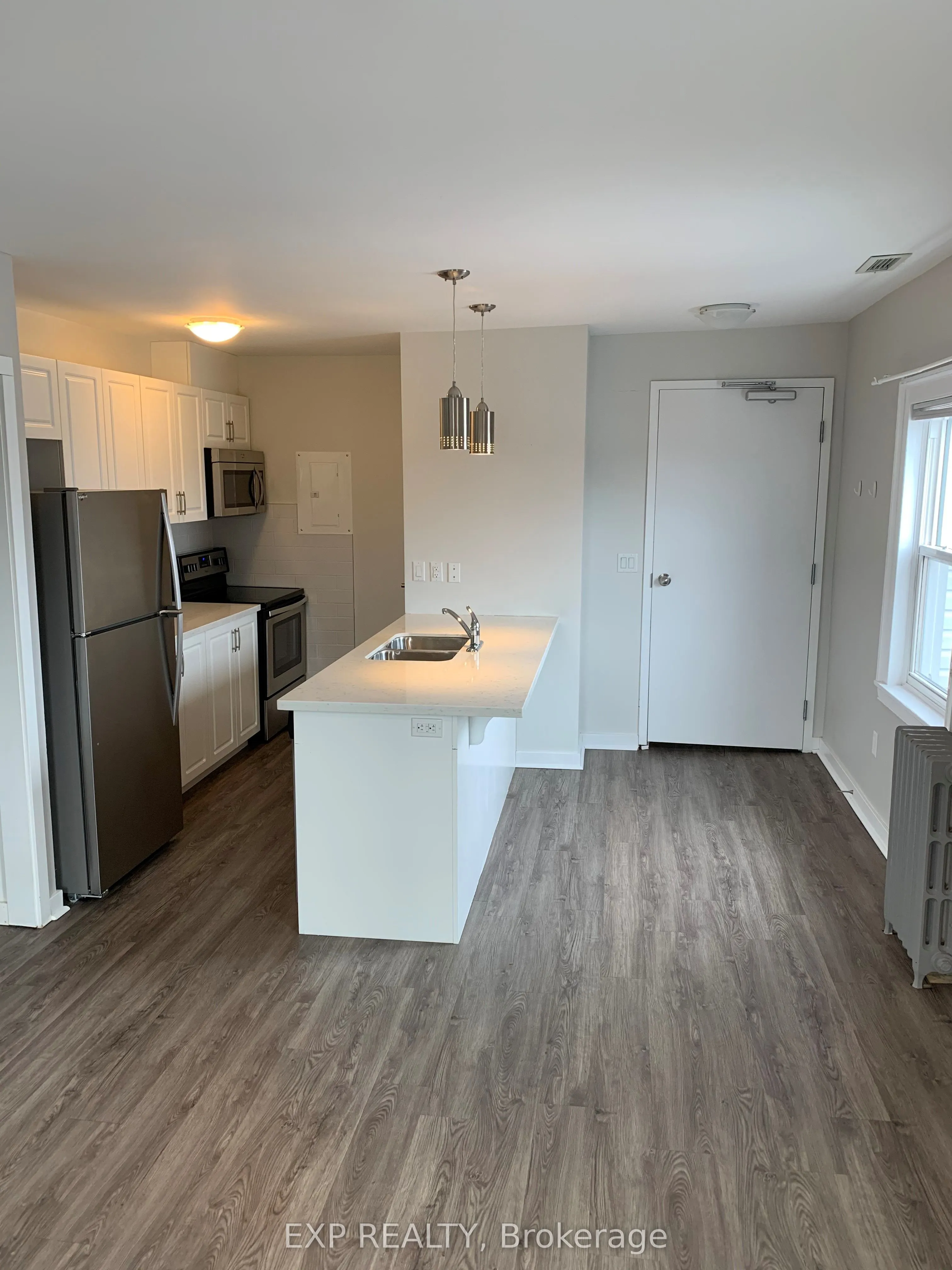 22 Main Street, #1