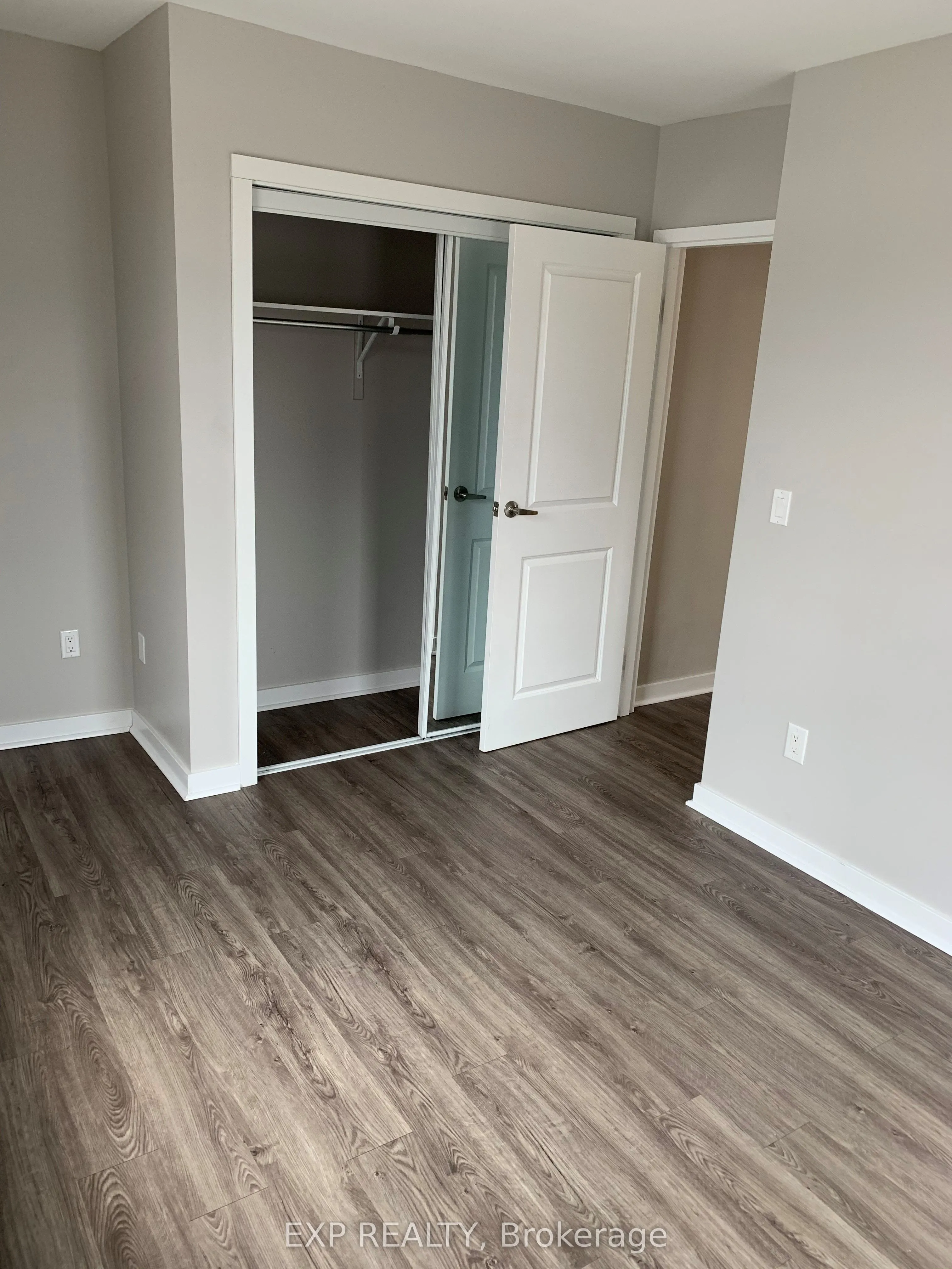 22 Main Street, #1