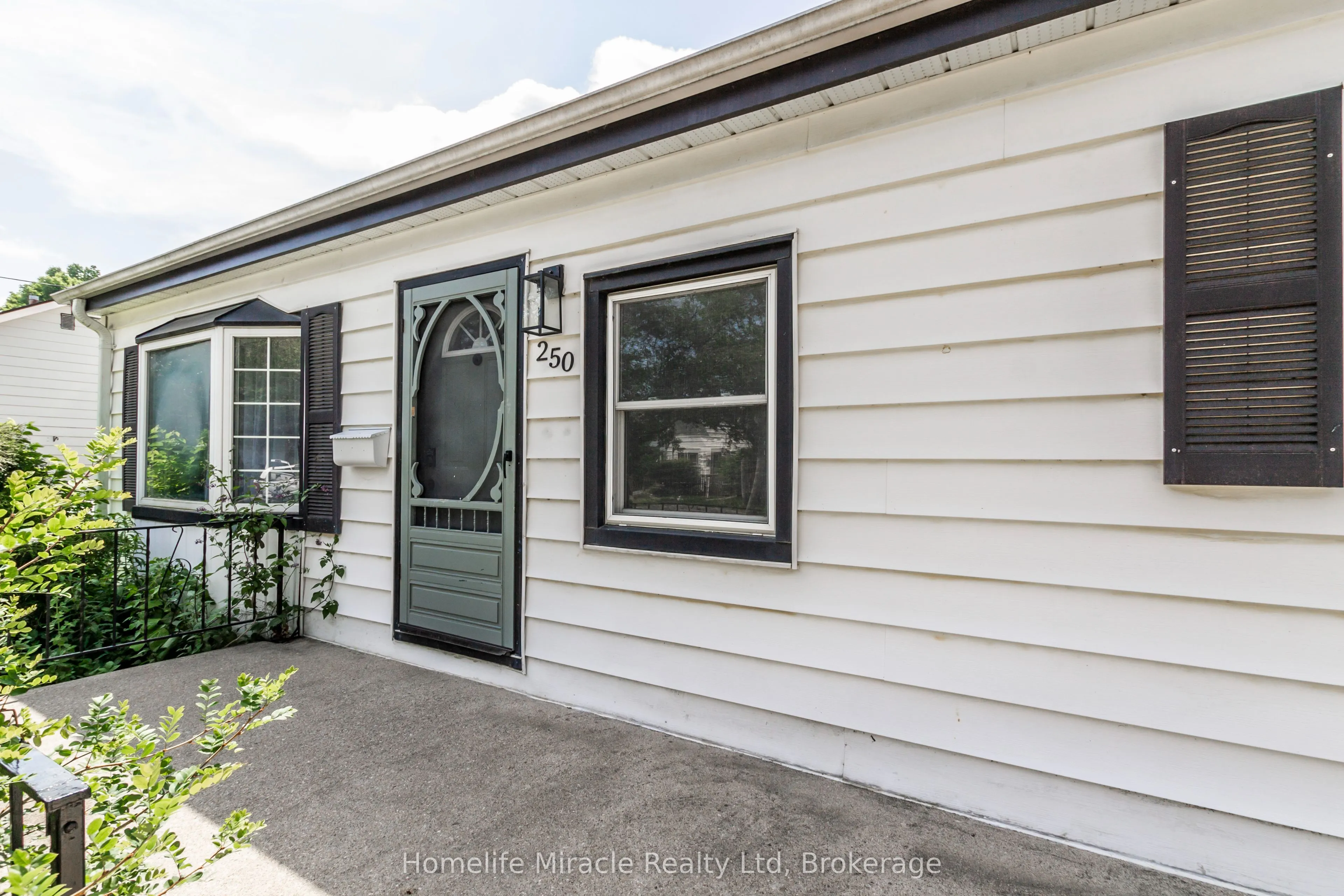 250 Cardigan Street