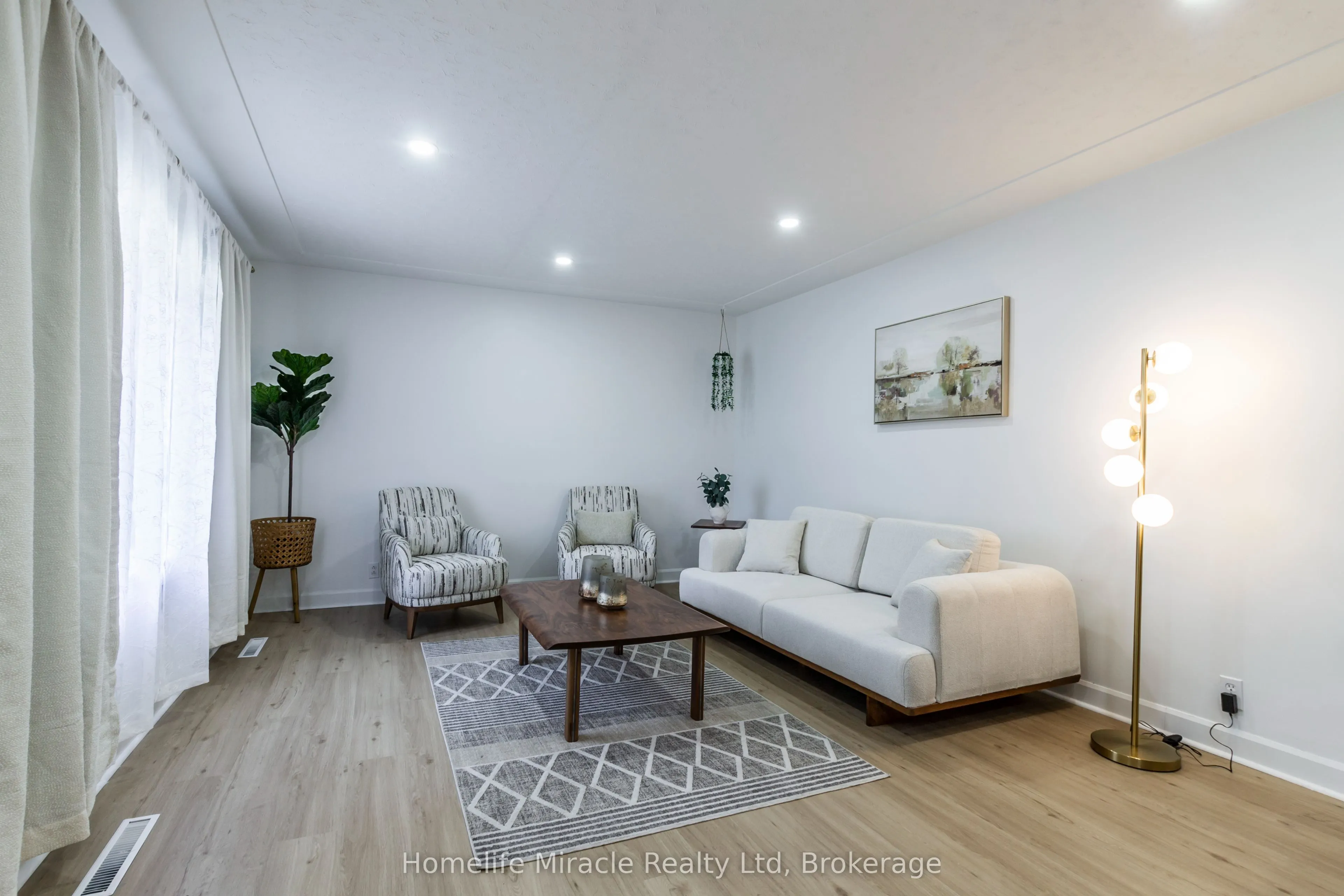 250 Cardigan Street