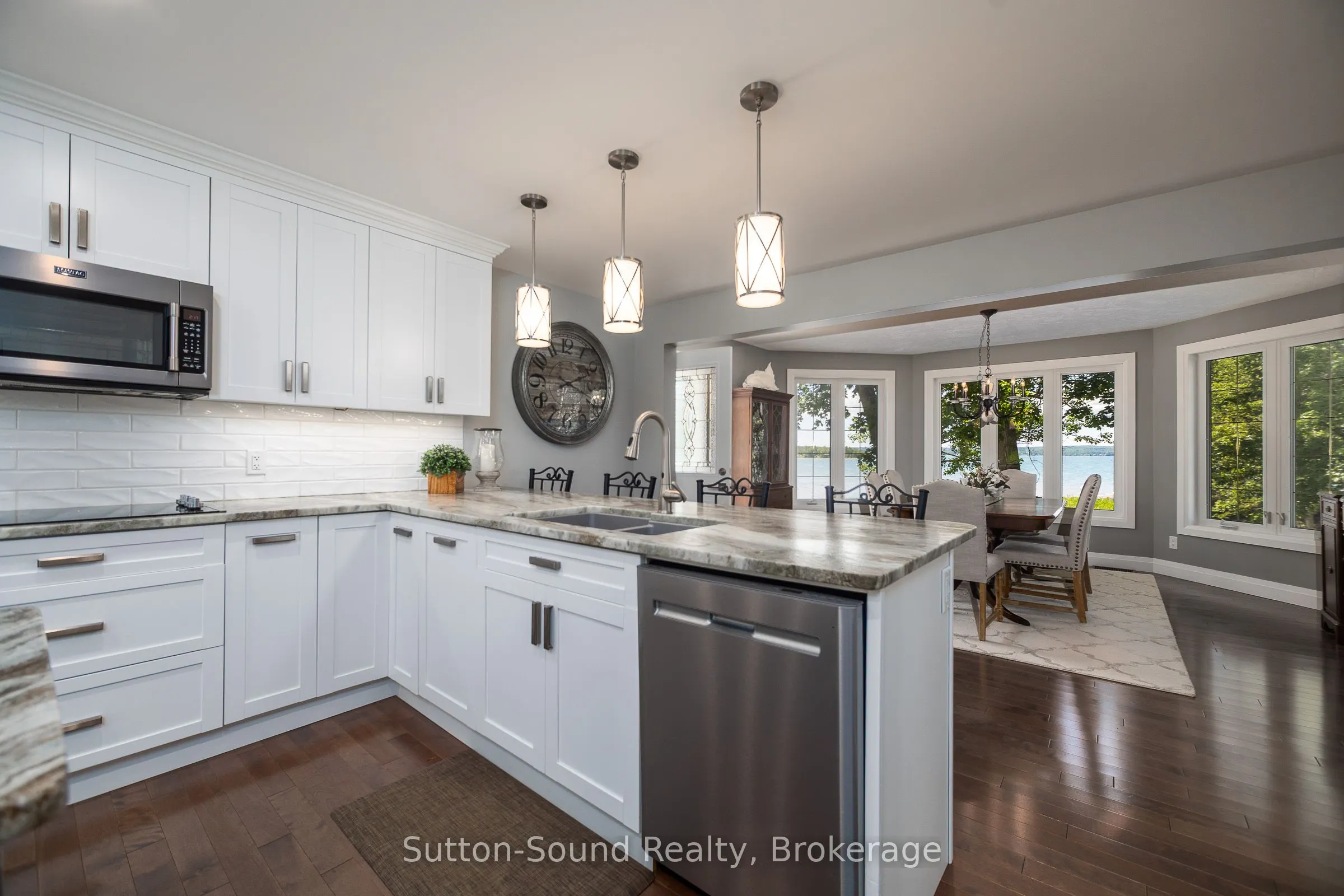 359288 Grey Rd 15 Road