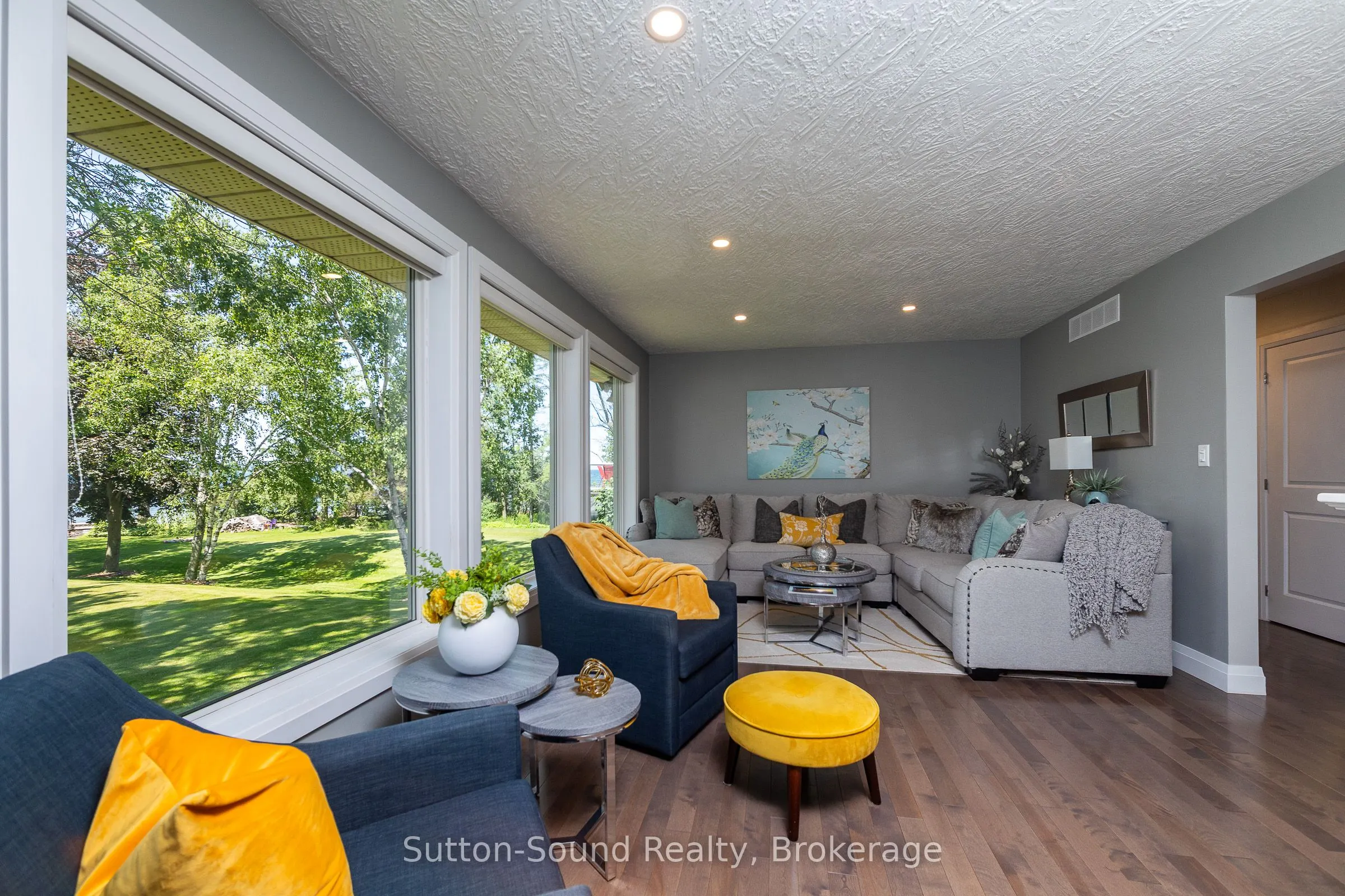 359288 Grey Rd 15 Road