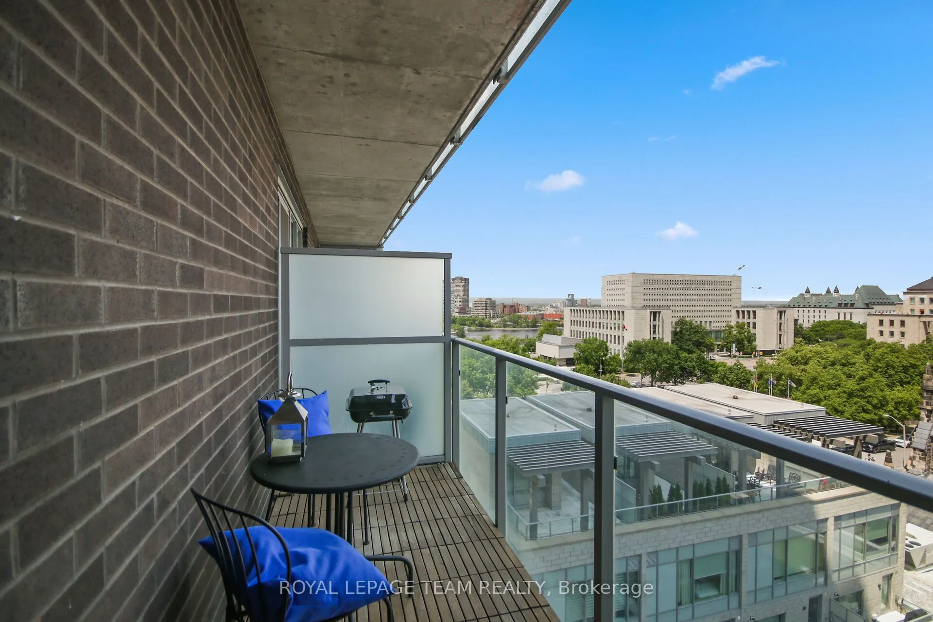 428 Sparks Street, #701