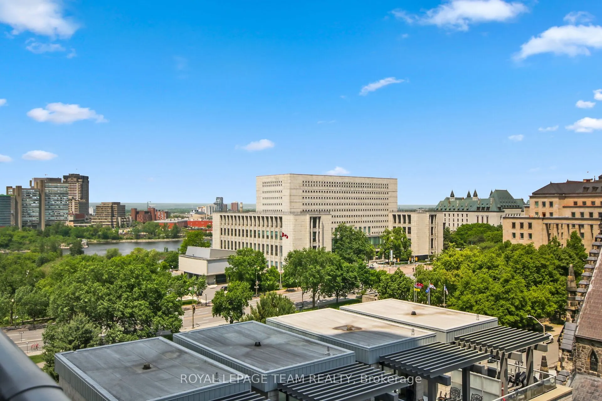 428 Sparks Street, #701
