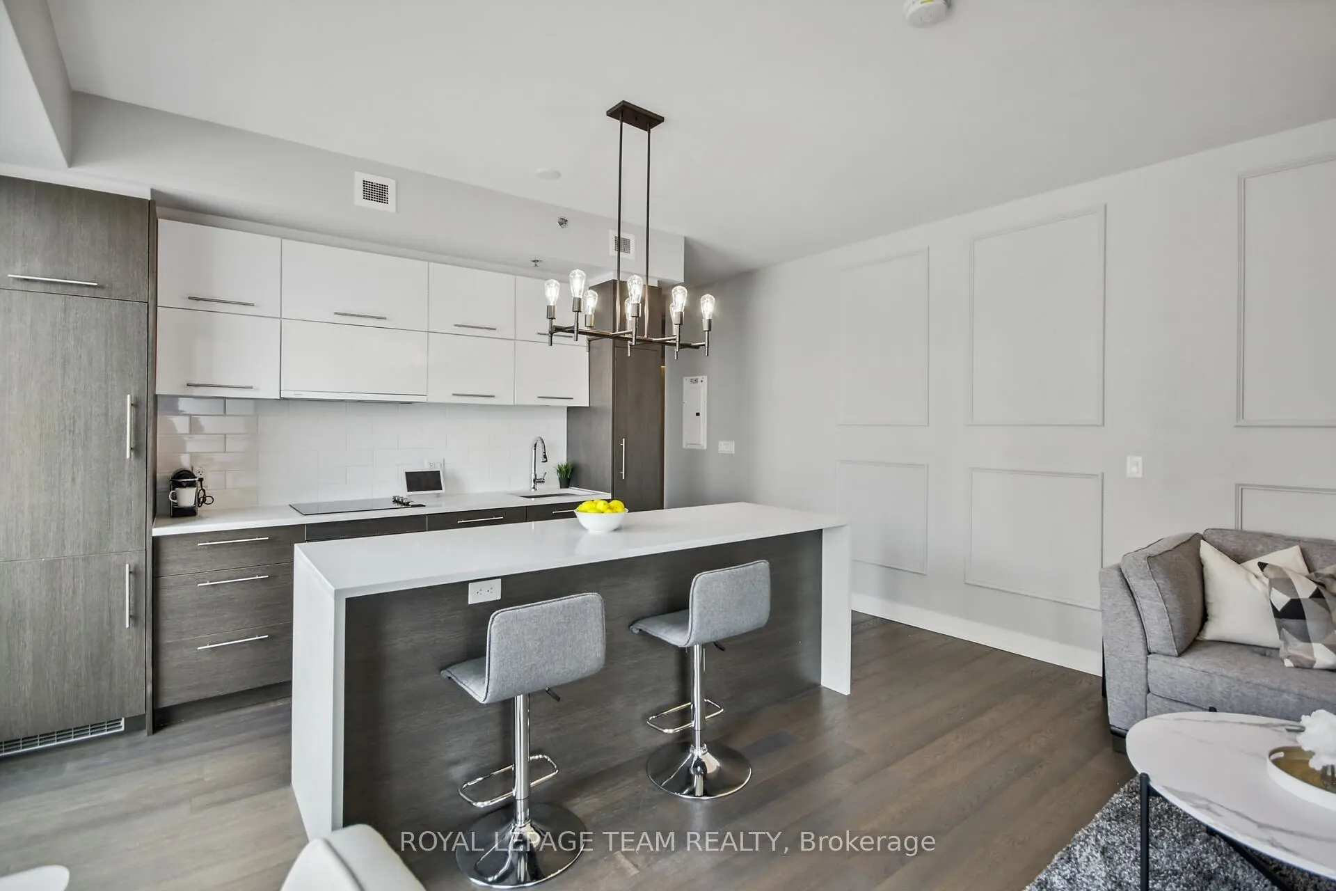 428 Sparks Street, #701