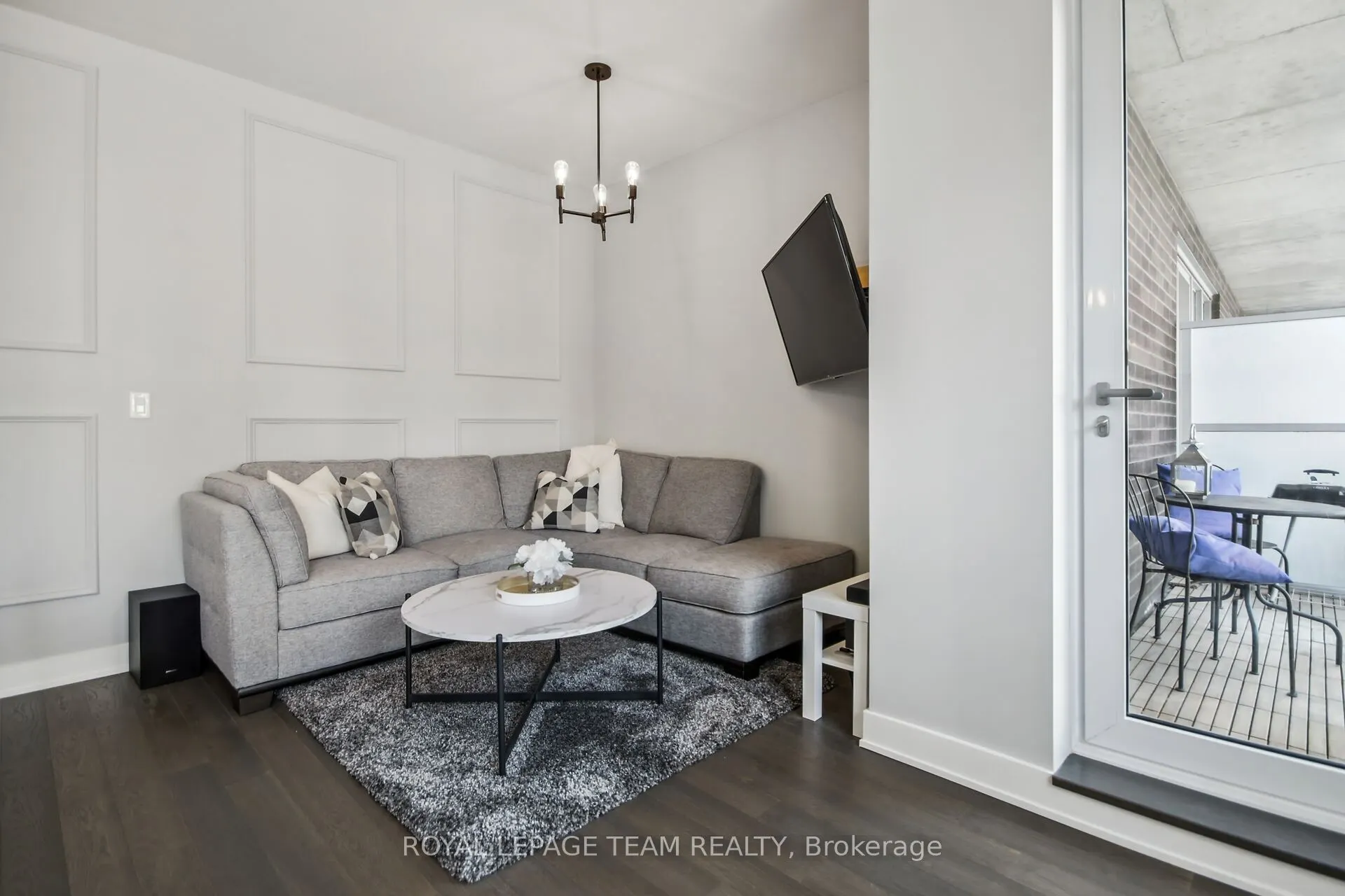 428 Sparks Street, #701