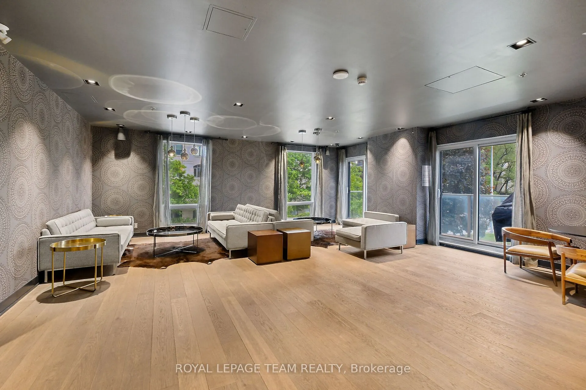 428 Sparks Street, #701