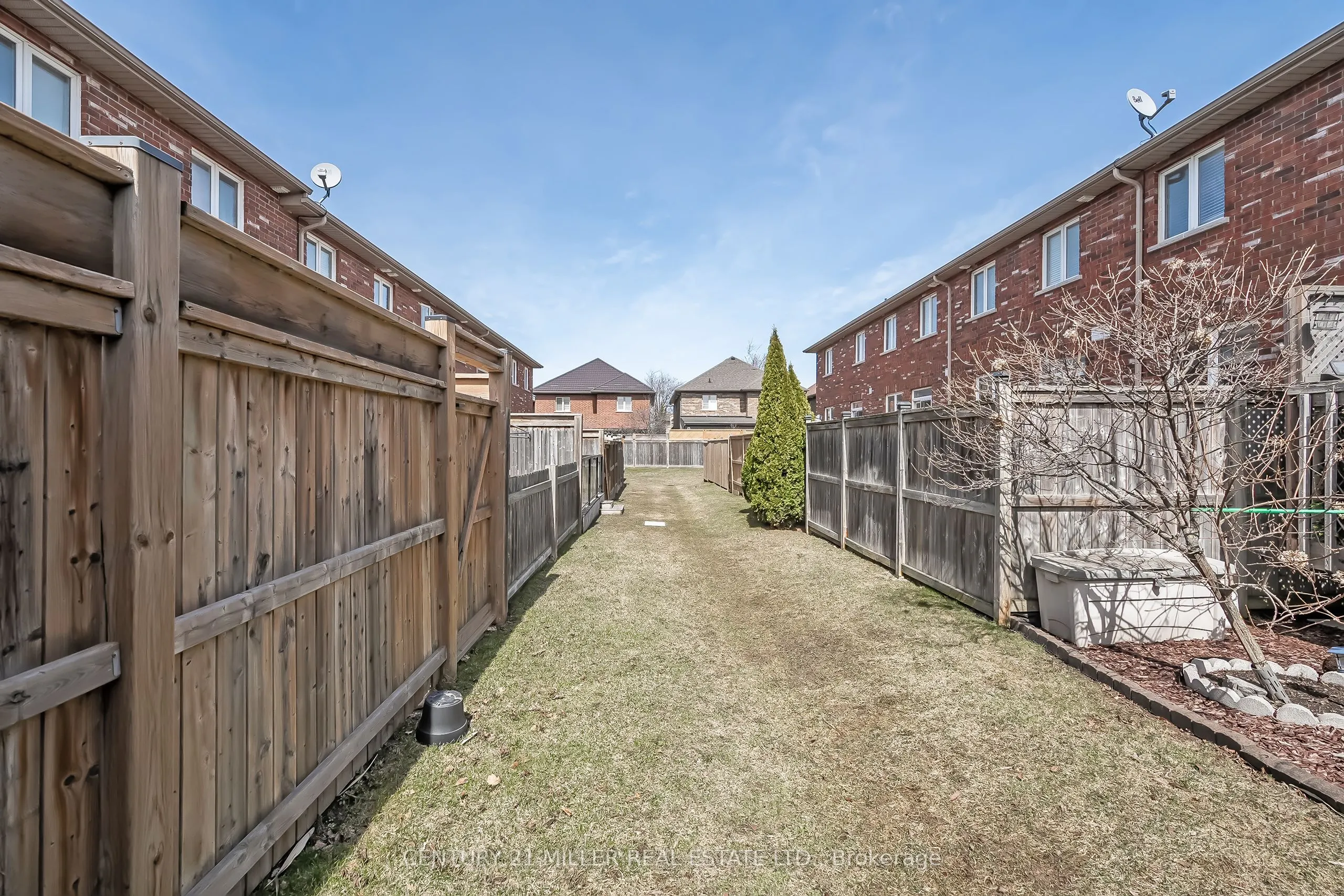 45 Seabreeze Crescent, #19