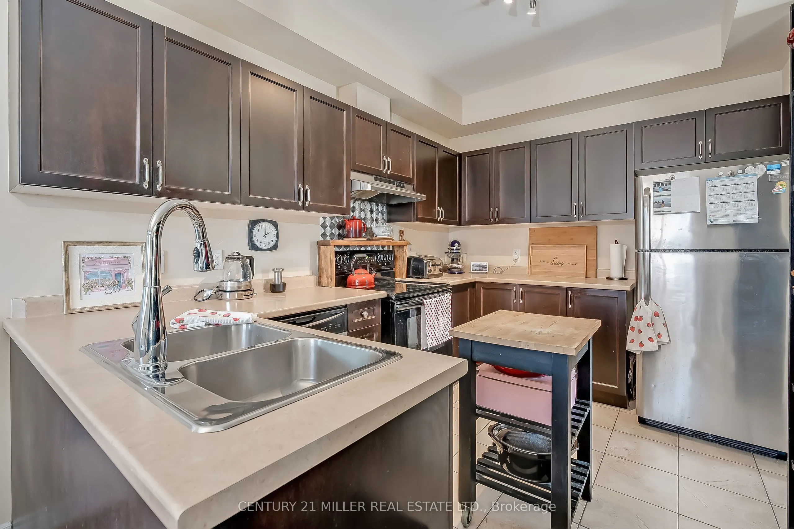 45 Seabreeze Crescent, #19
