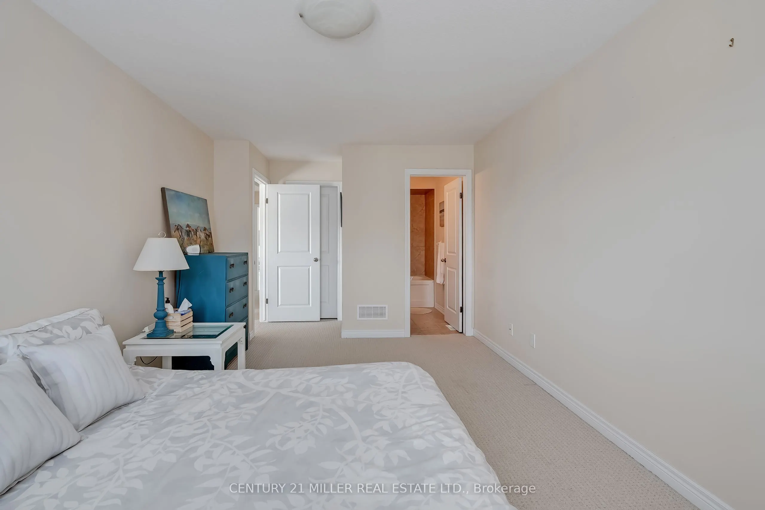 45 Seabreeze Crescent, #19