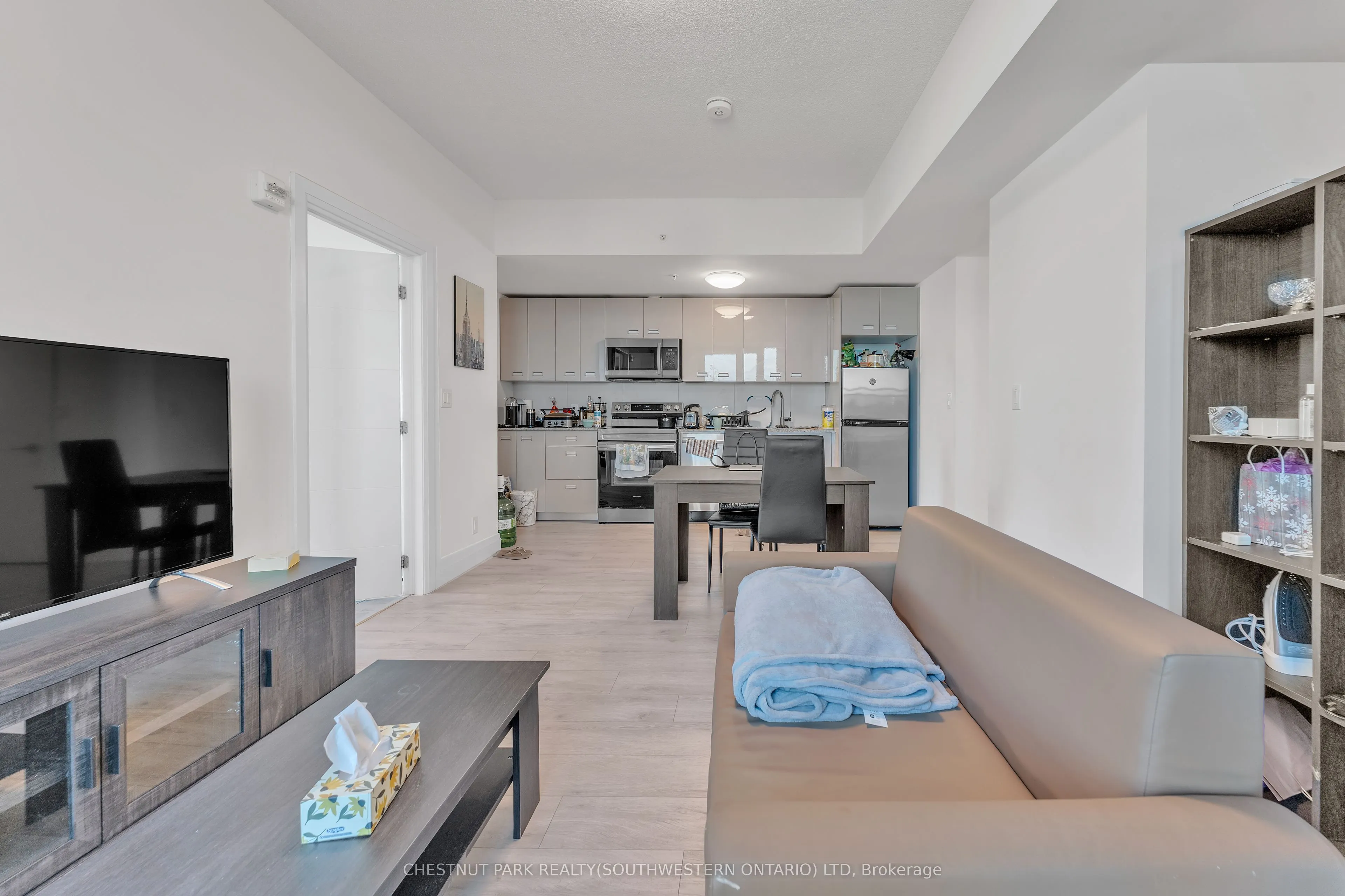 652 Princess Street, #925