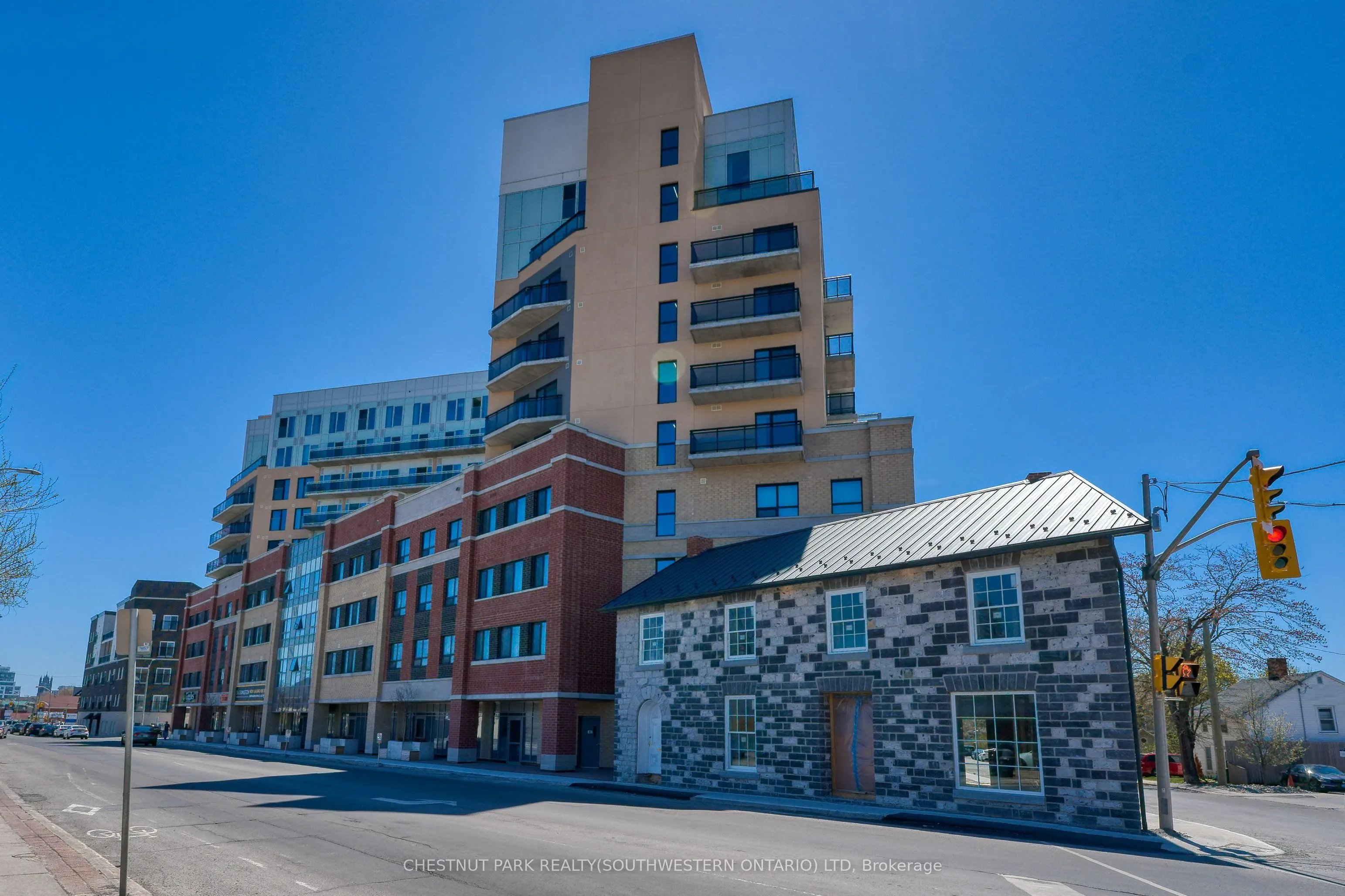 652 Princess Street, #925