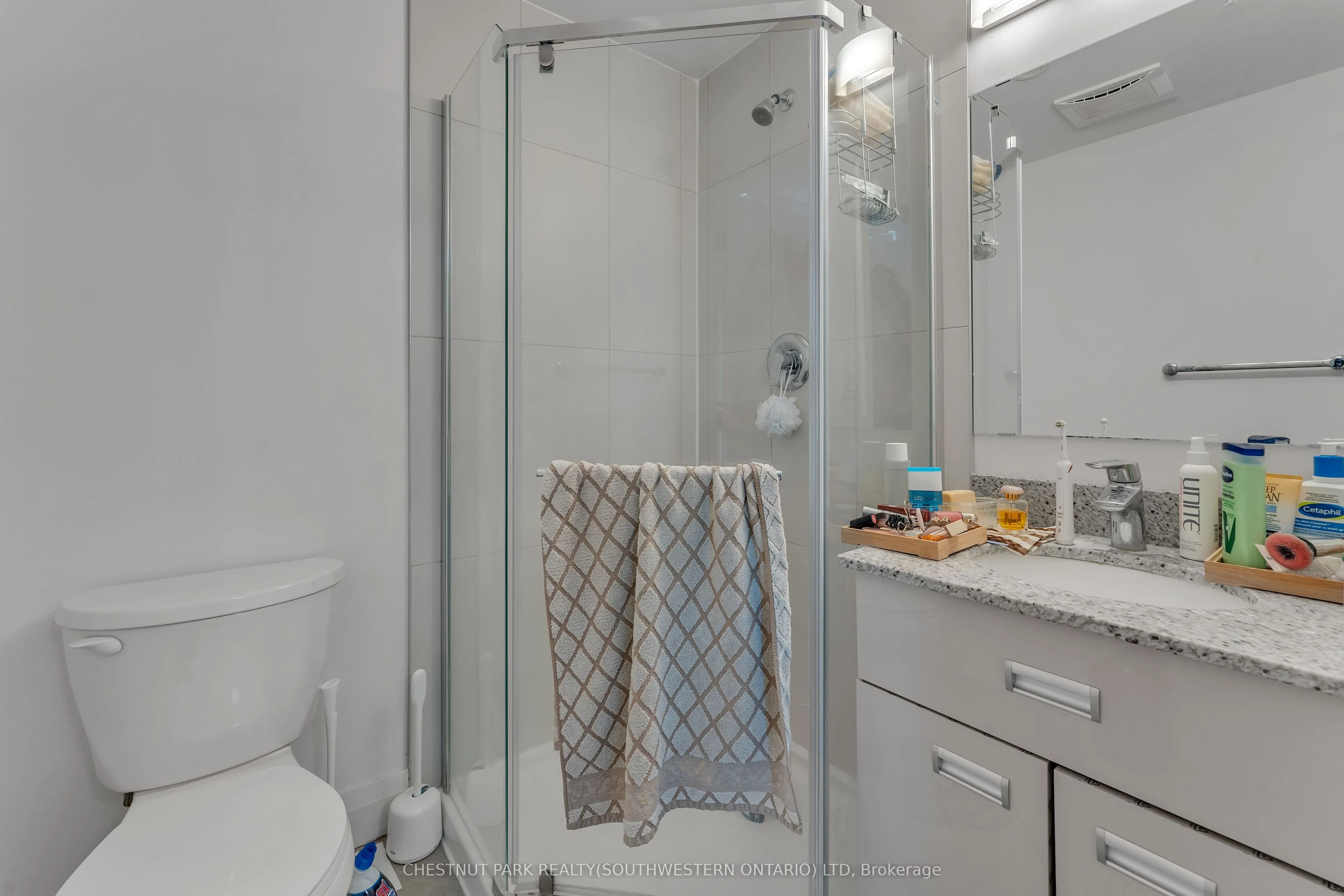 652 Princess Street, #925