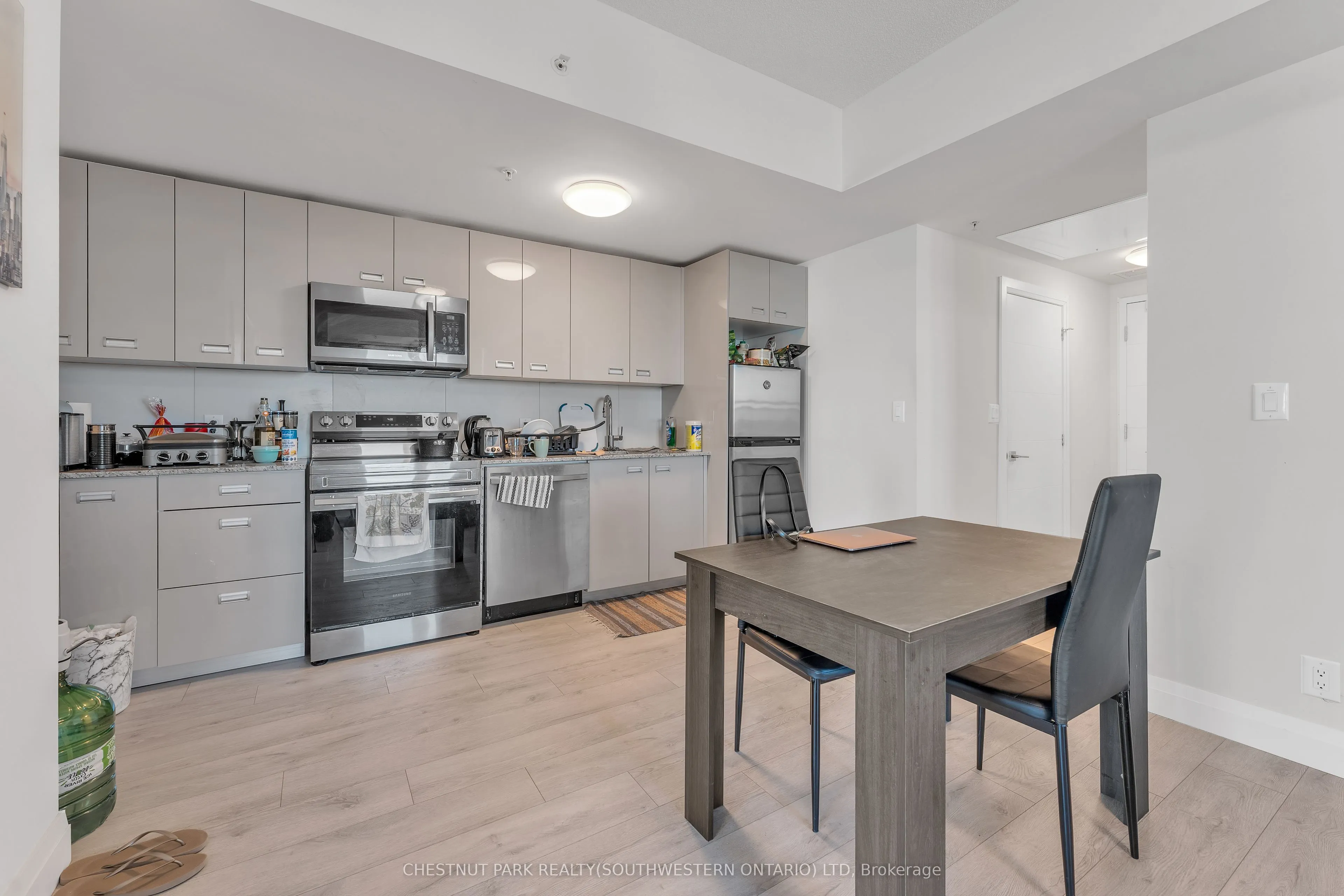 652 Princess Street, #925
