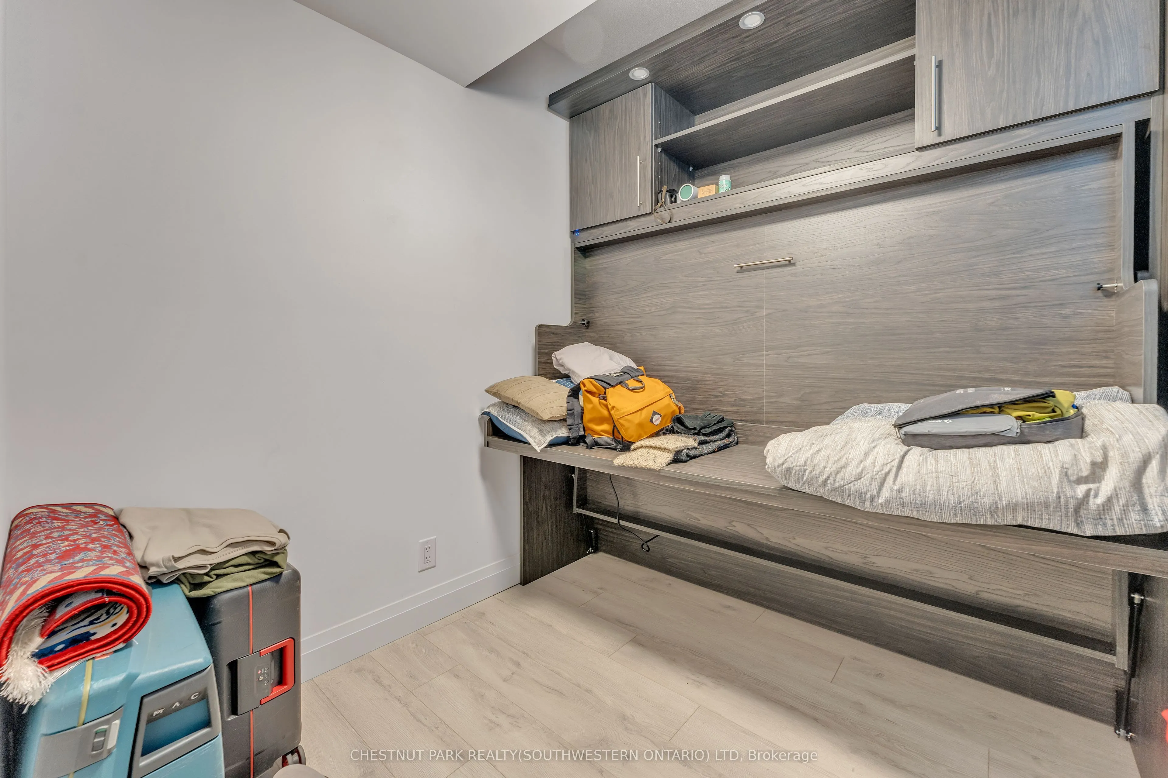 652 Princess Street, #925