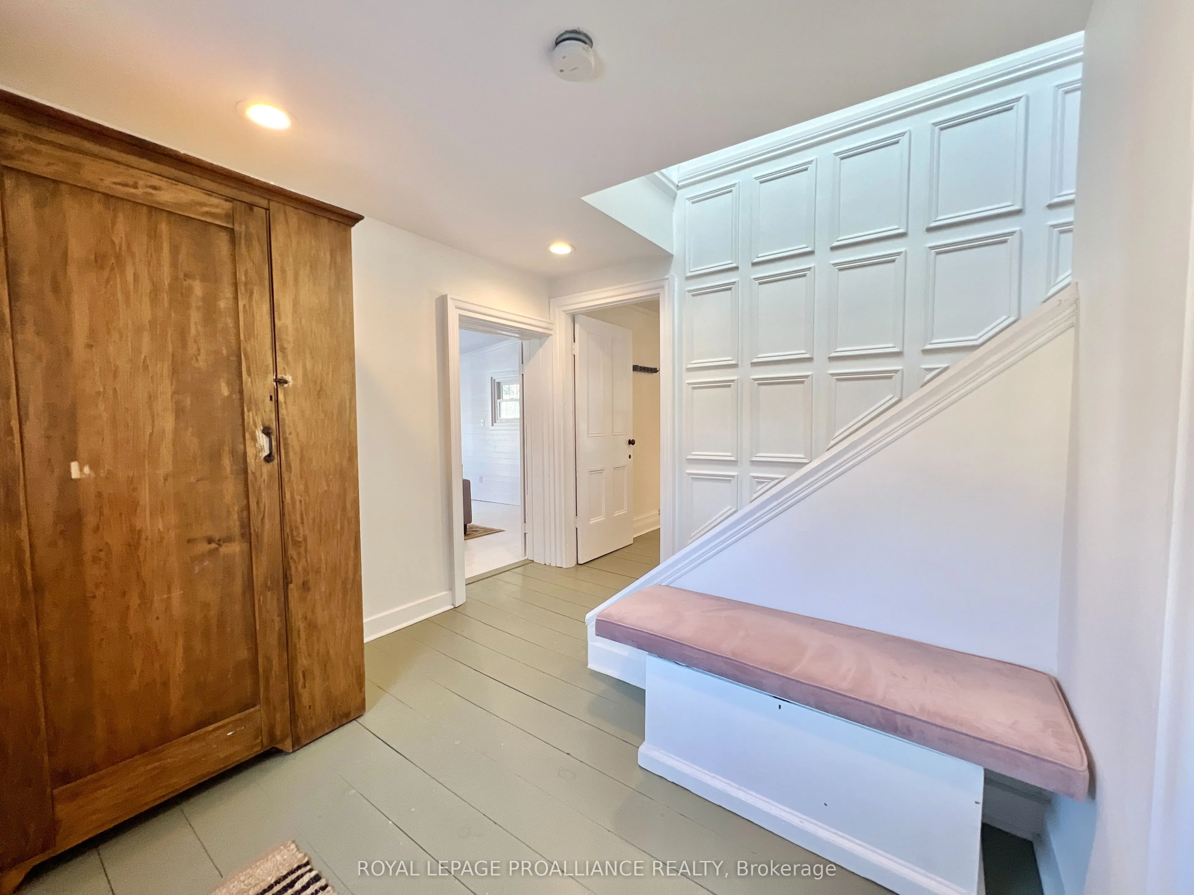 374 Bloomfield Main Street