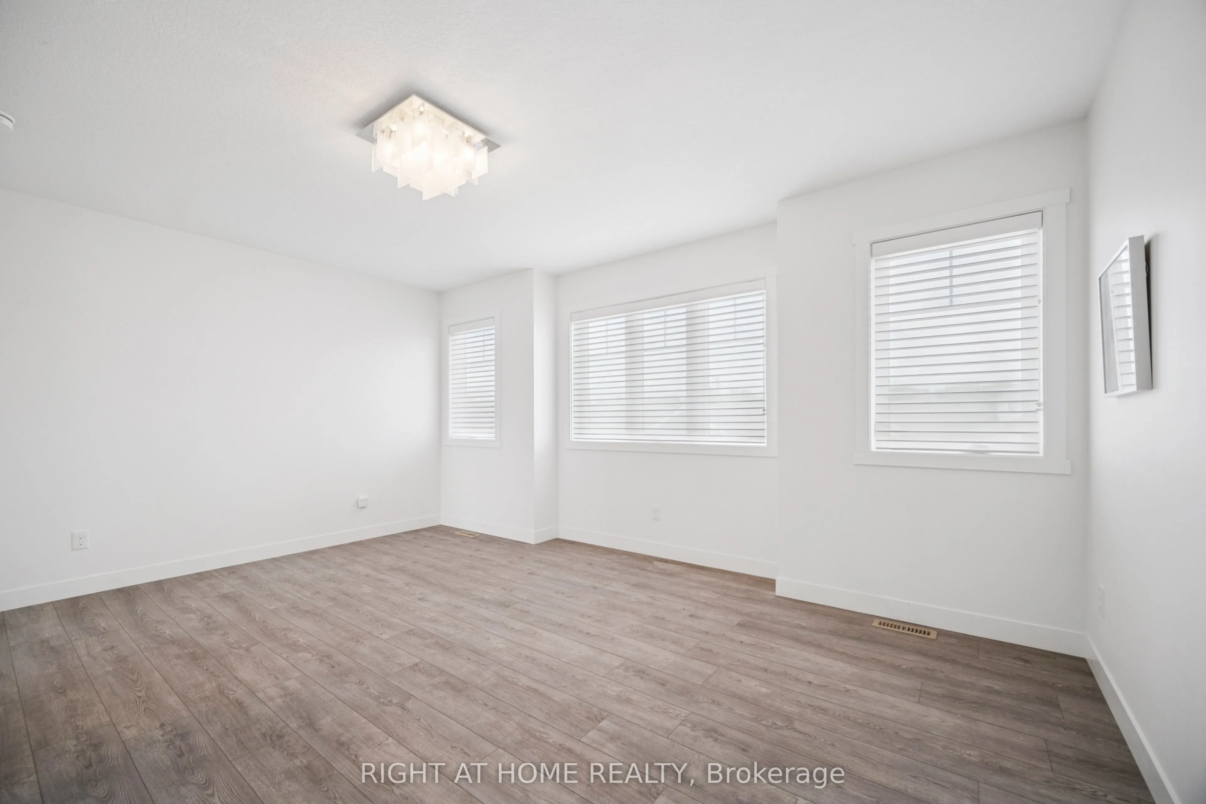 24 Oakmont Street