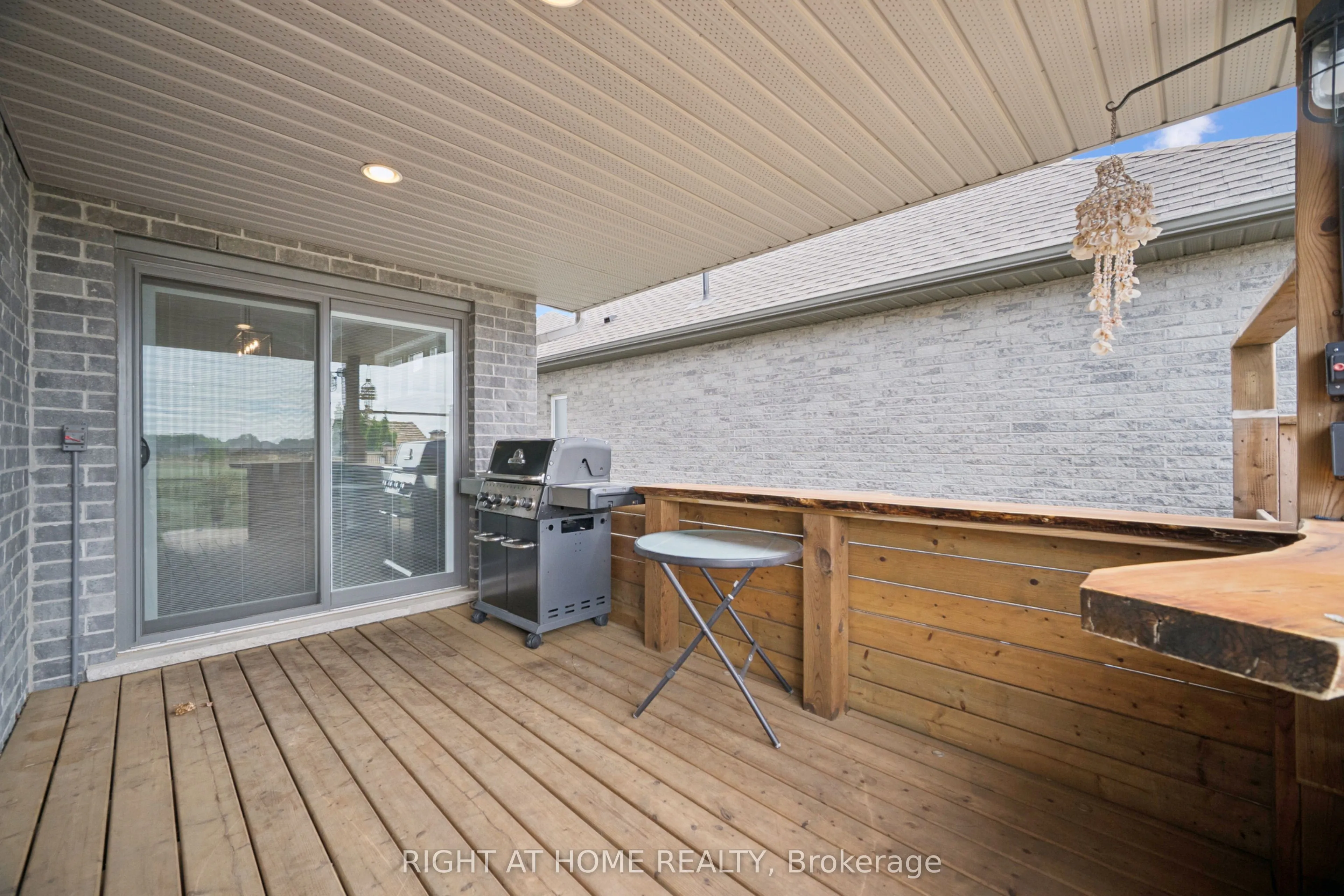 24 Oakmont Street