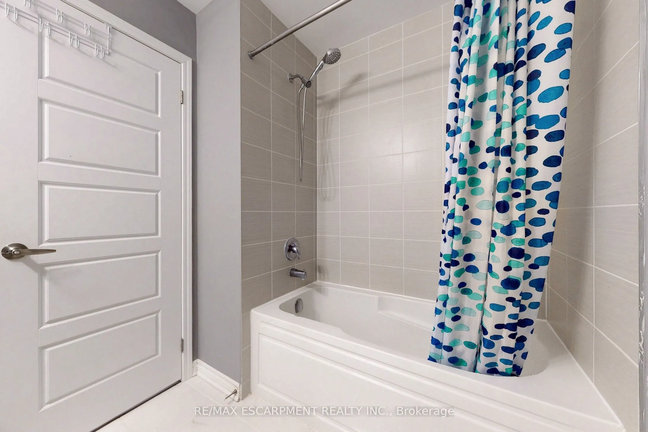 230 Avonsyde Boulevard, #37