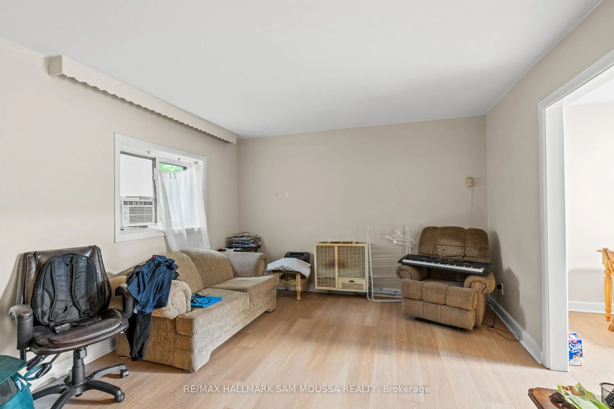 315 Waverley Street W