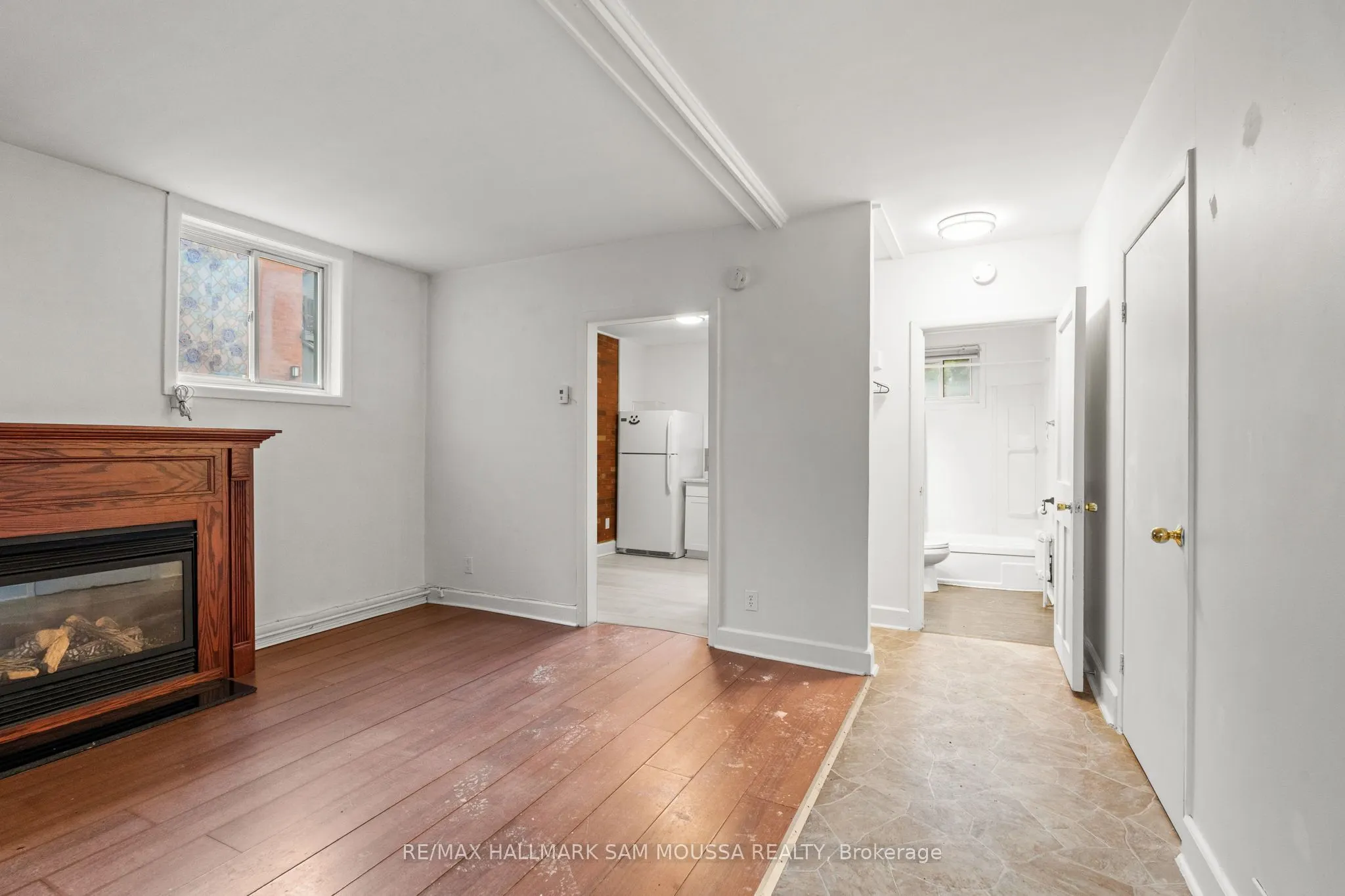 315 Waverley Street W