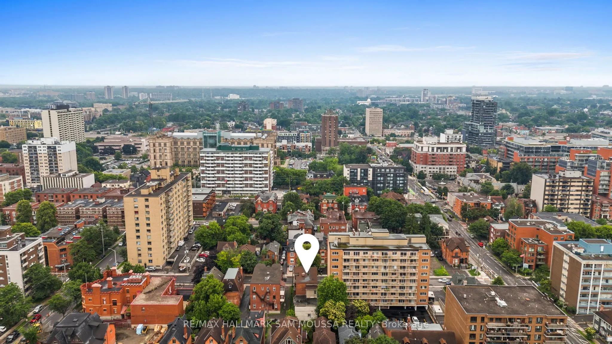 315 Waverley Street W