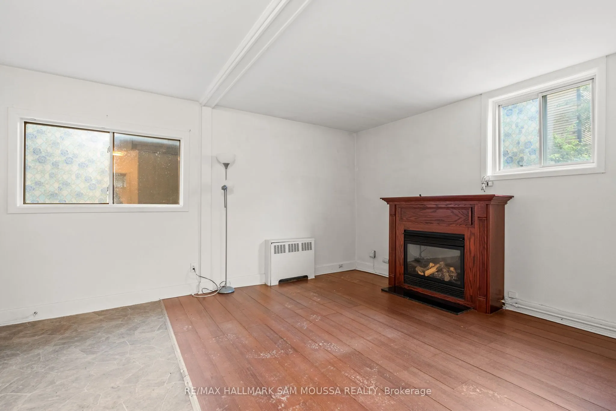 315 Waverley Street W