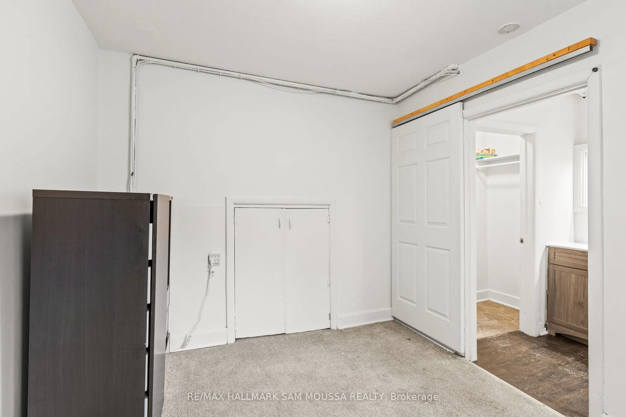 315 Waverley Street W