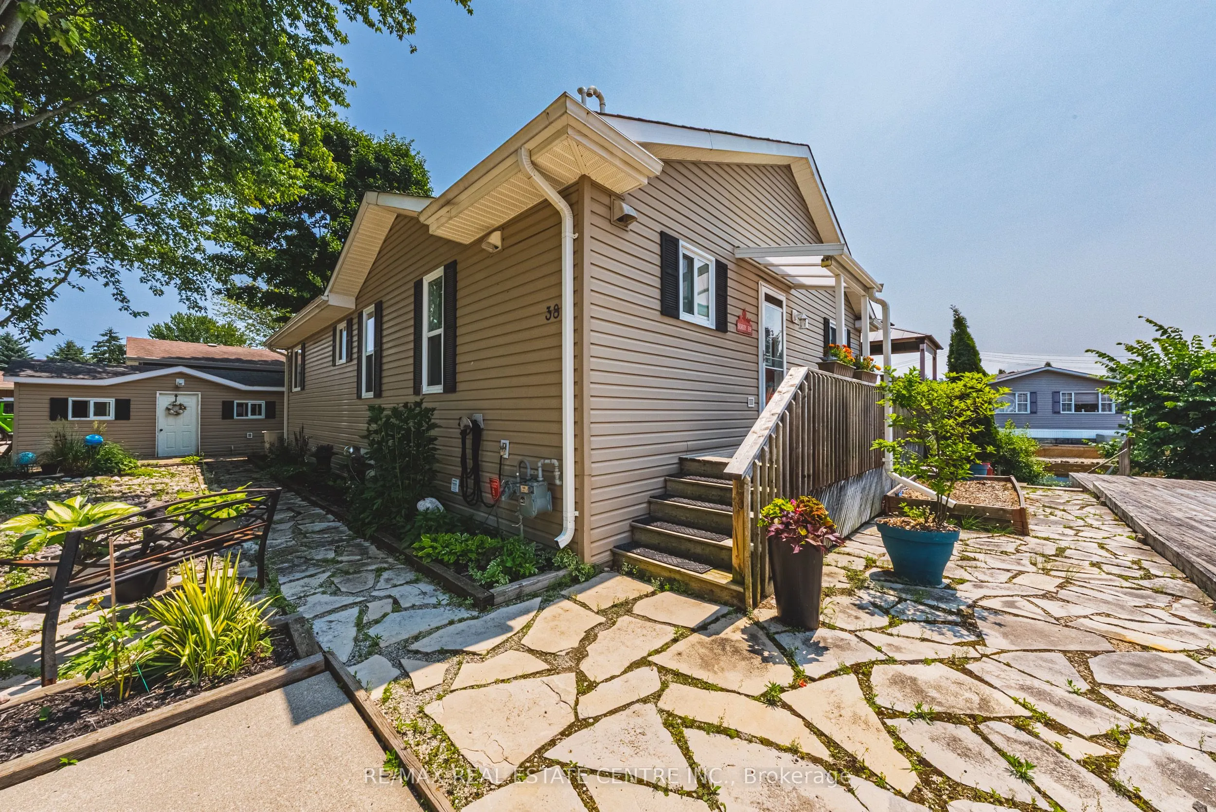 38 JASPER PVT Heights