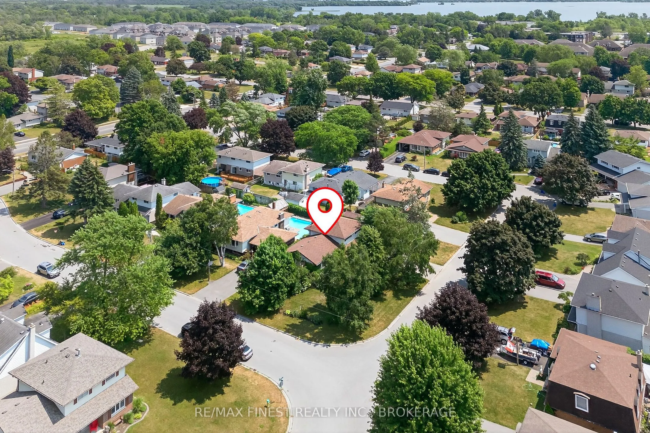 23 Diamond Crescent