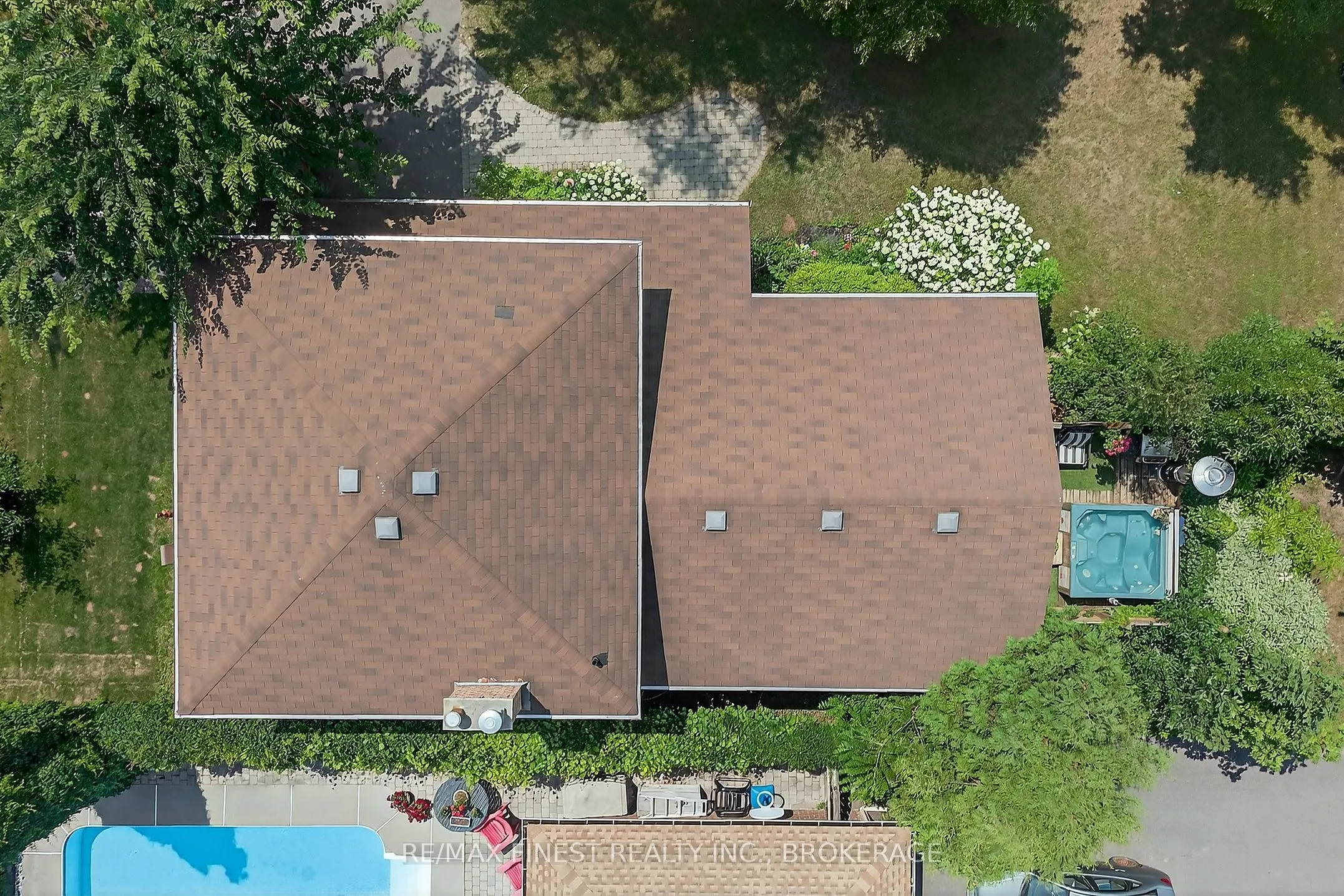 23 Diamond Crescent