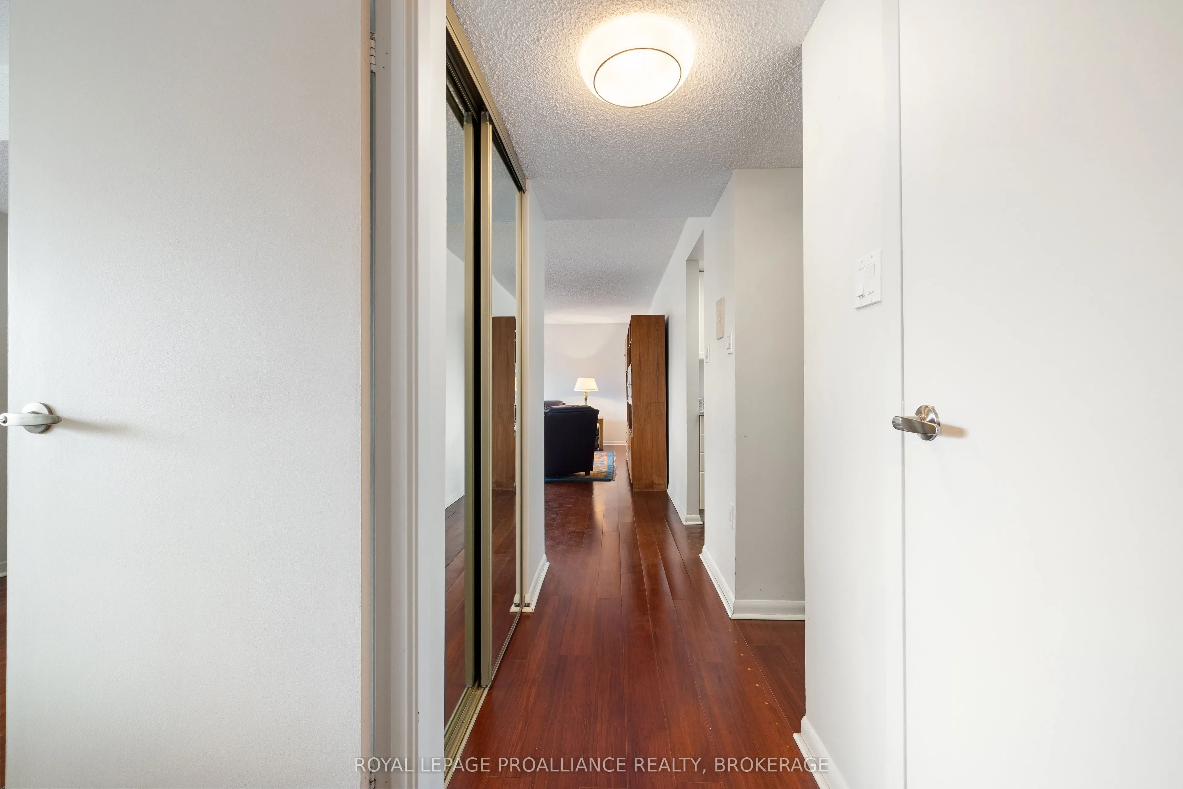 165 Ontario Street, #301
