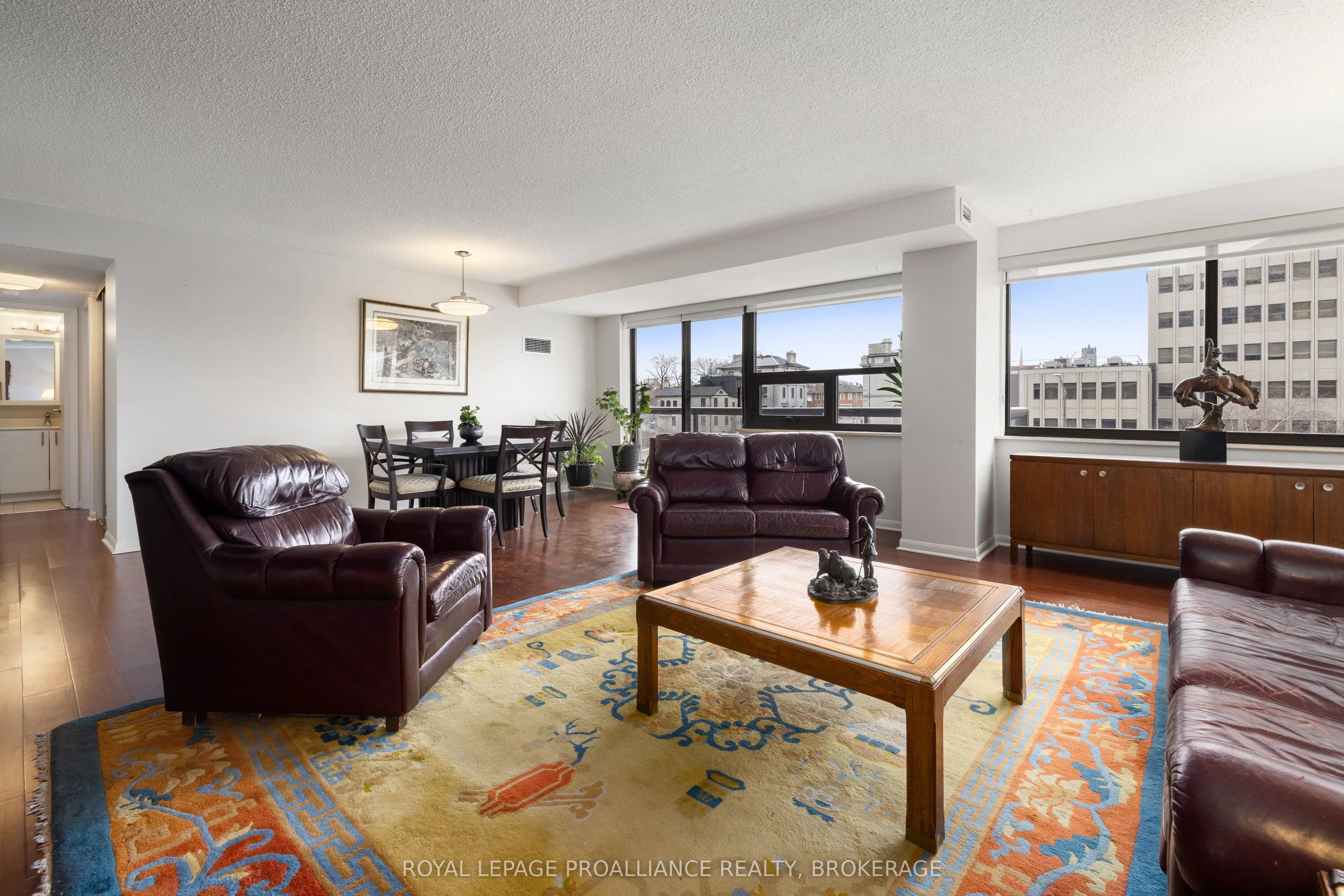 165 Ontario Street, #301