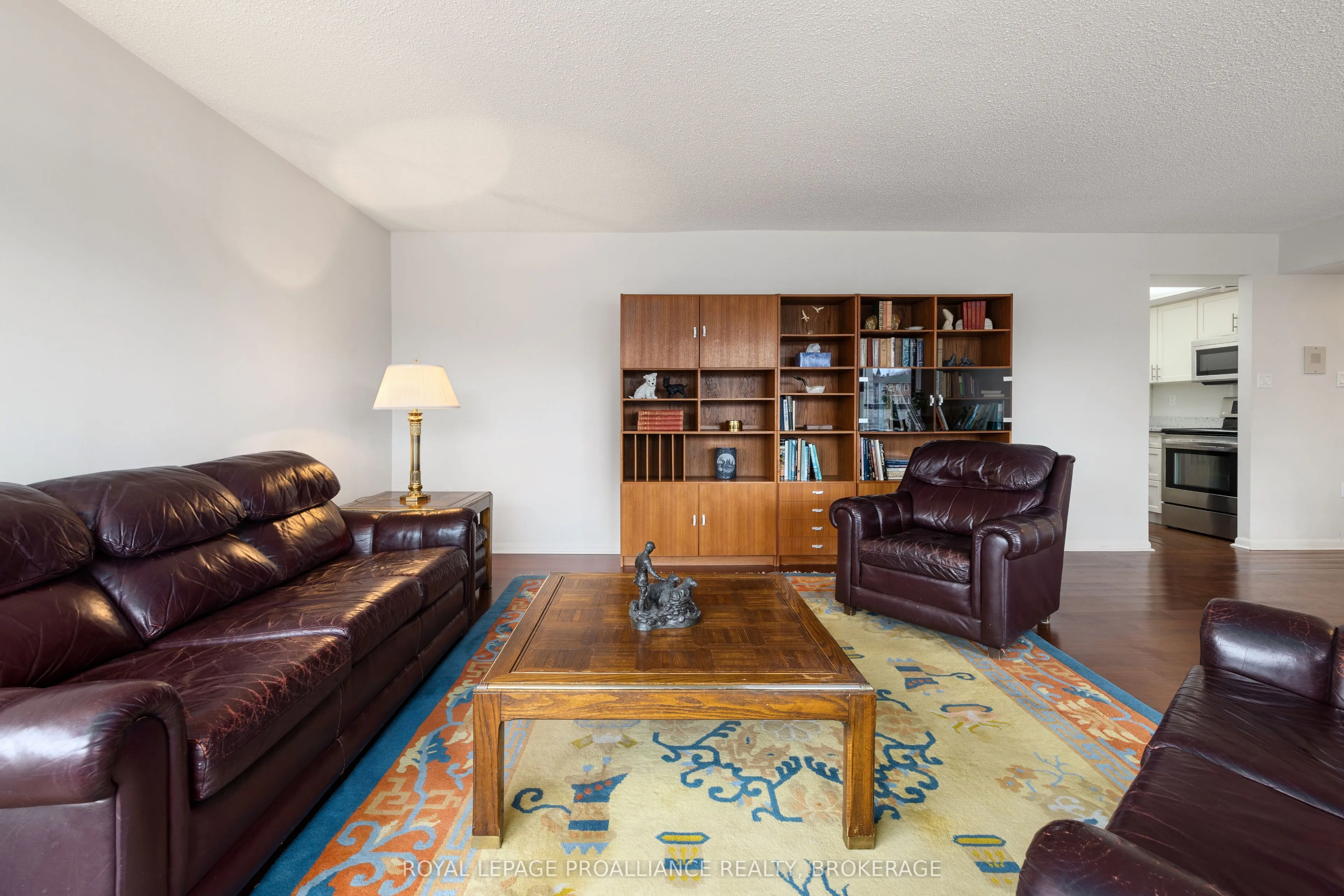 165 Ontario Street, #301