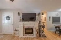 464 Belmont 7th Line