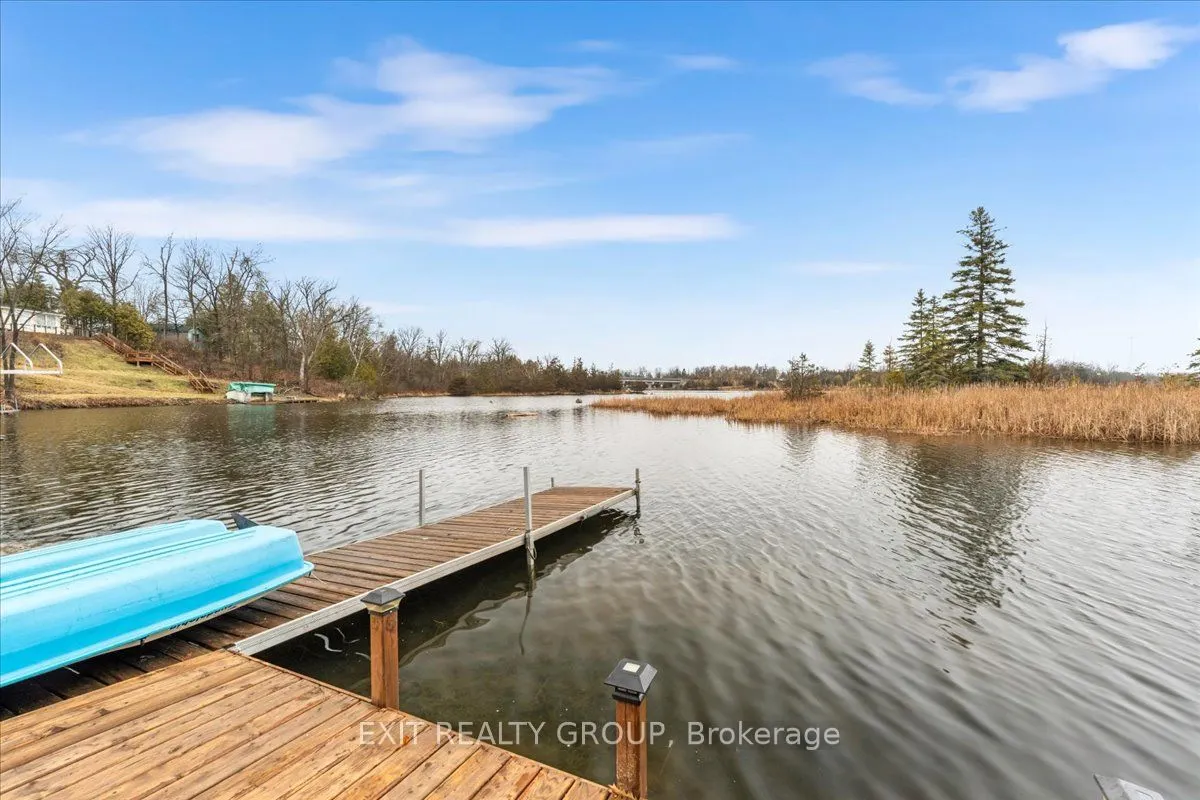82 Canal Road